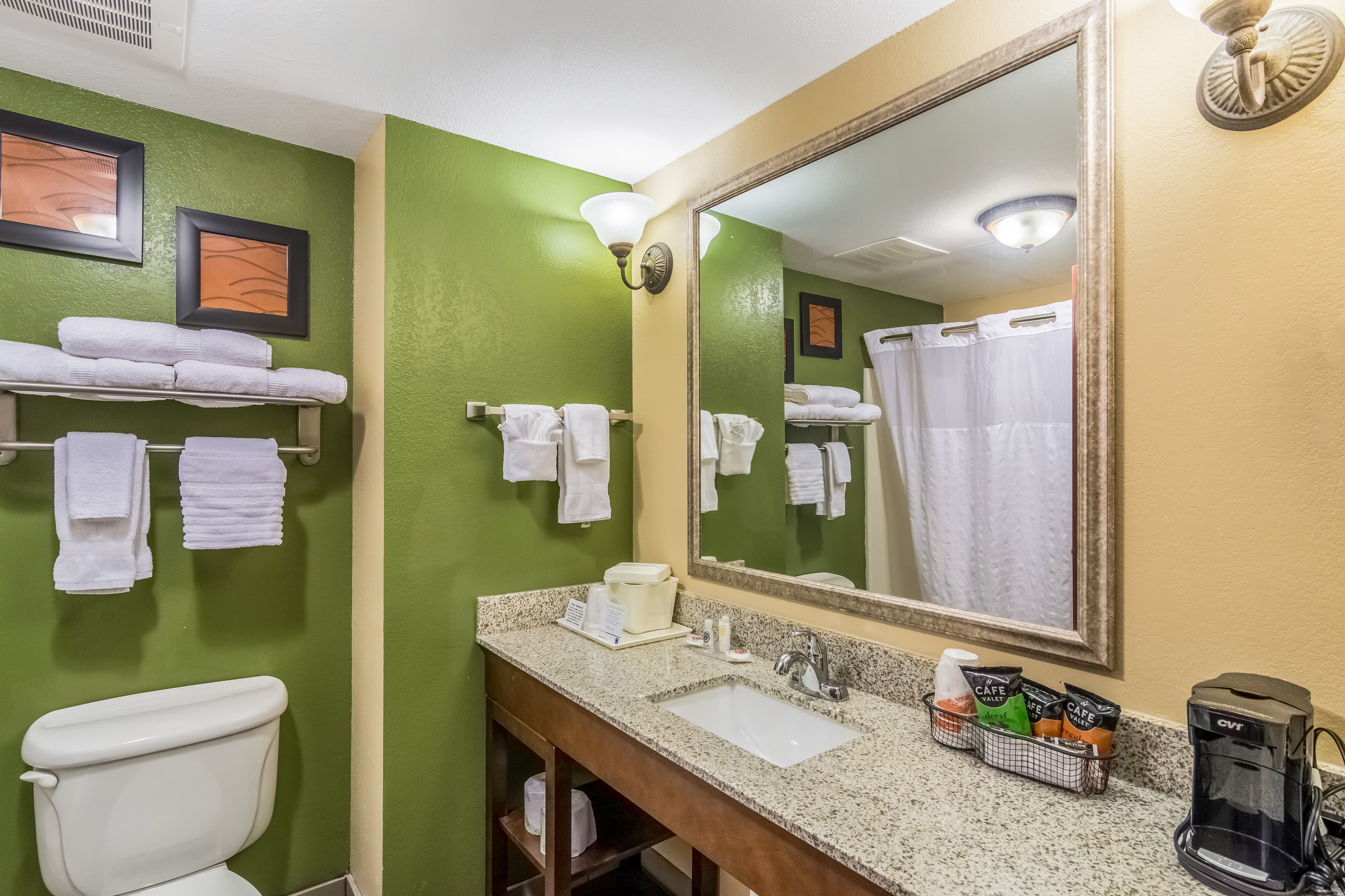 Comfort Inn & Suites Panama City North — 20