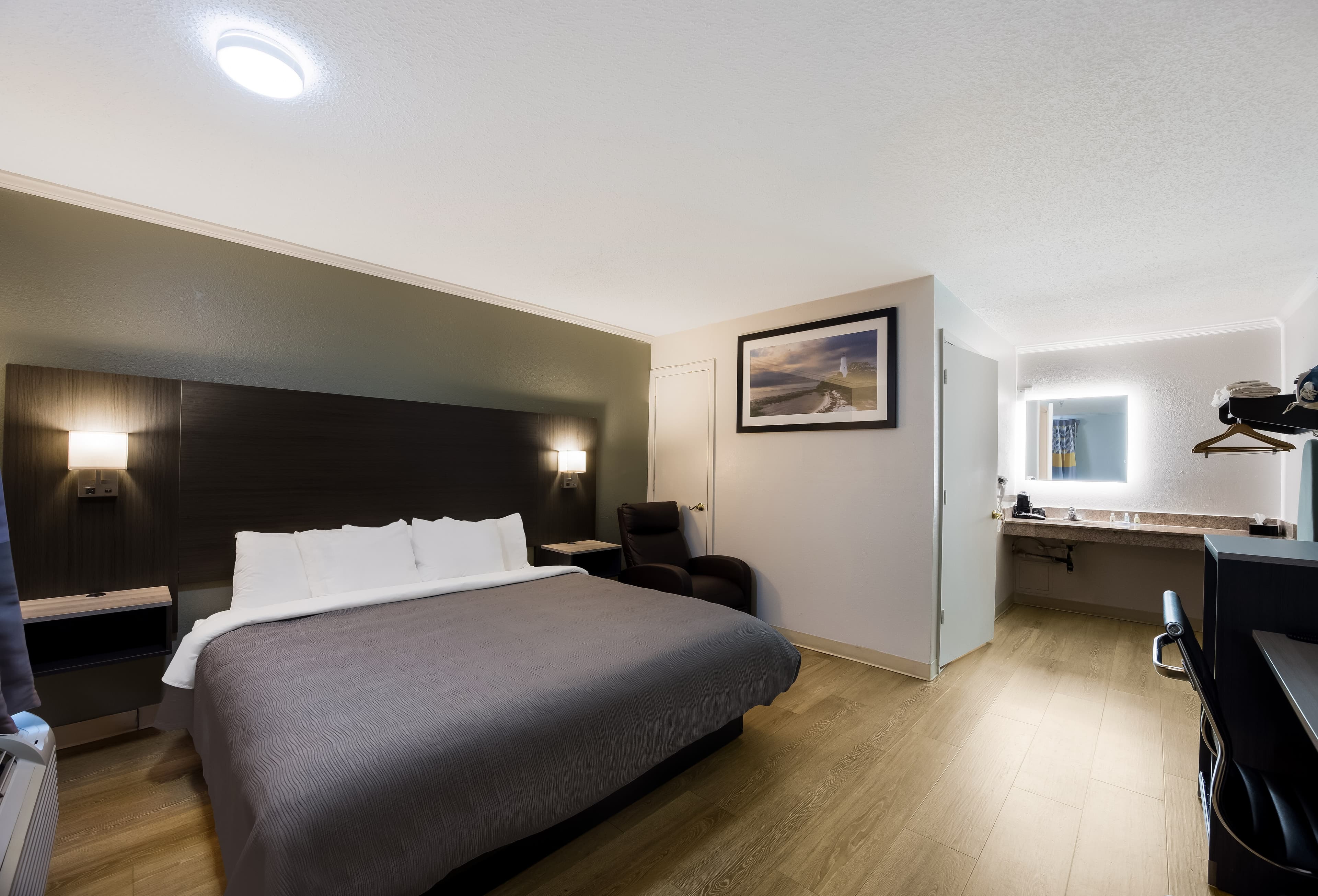 Quality Inn Tallahassee near University — 6