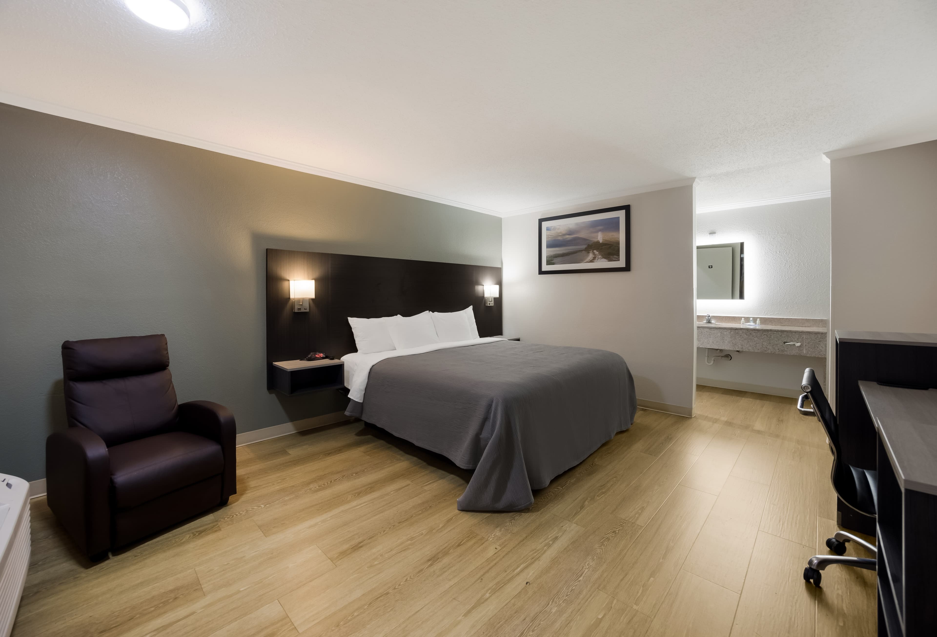 Quality Inn Tallahassee near University — 10