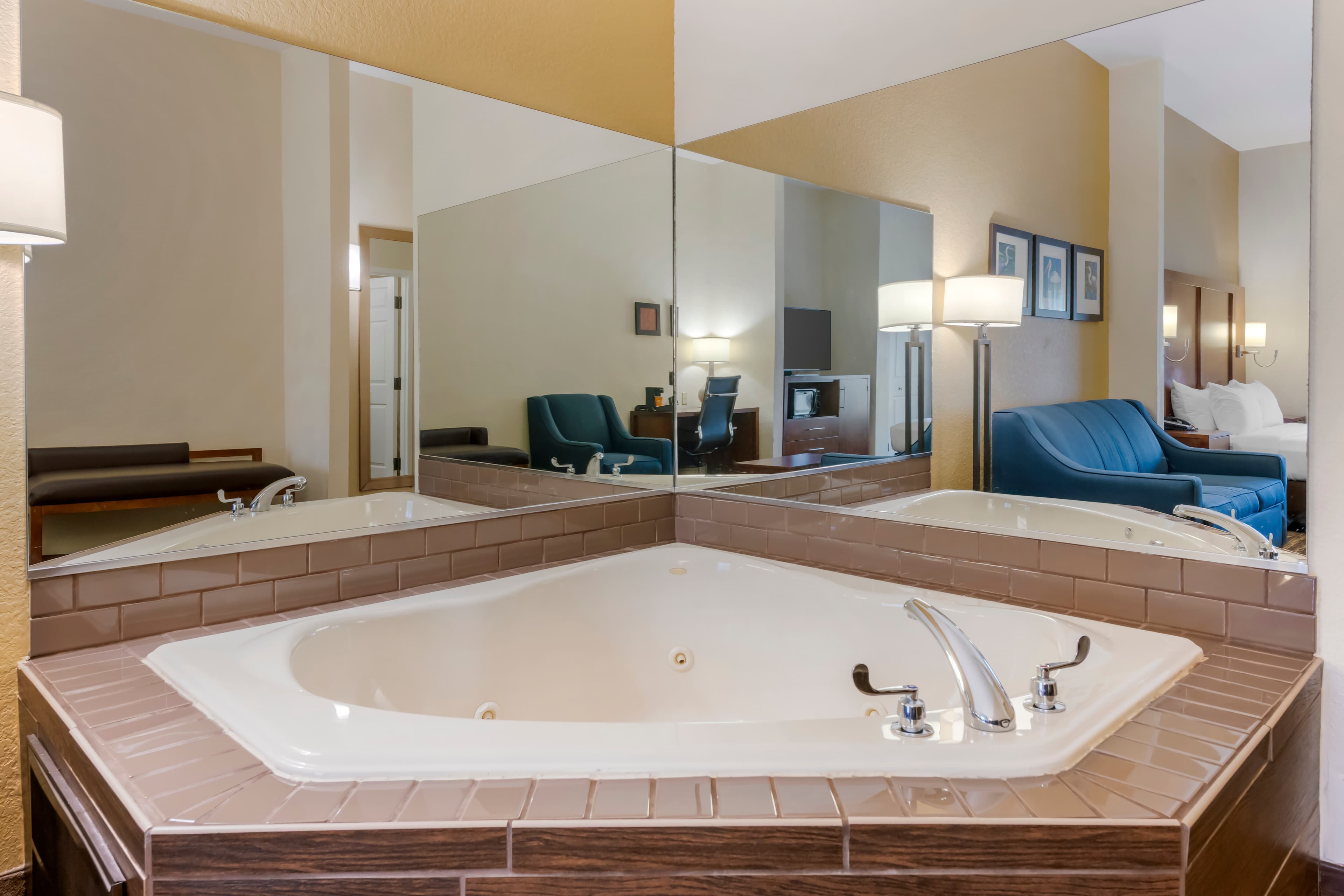 Comfort Suites Lady Lake - The Villages — 14