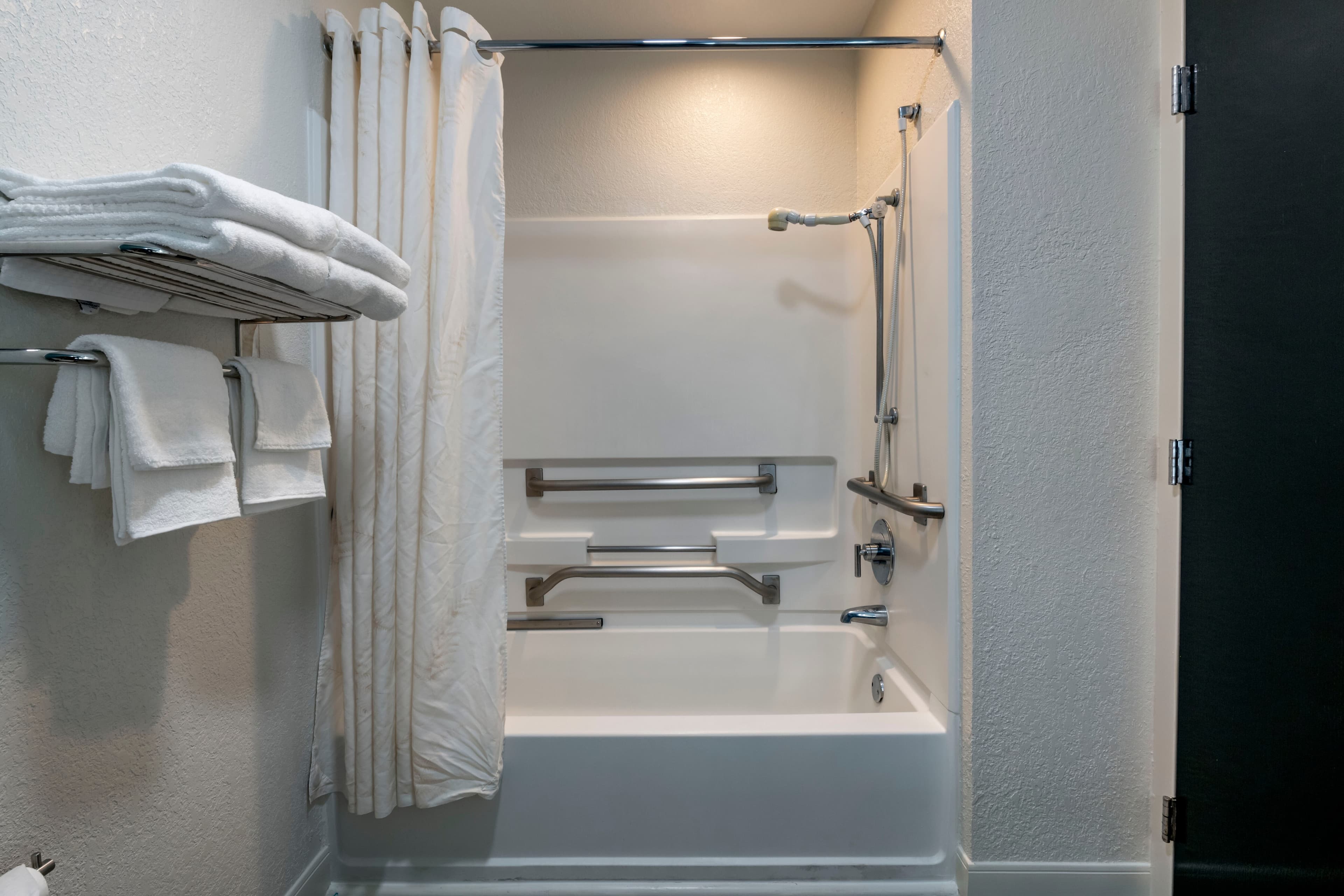 Sleep Inn Jacksonville Airport - Image 3