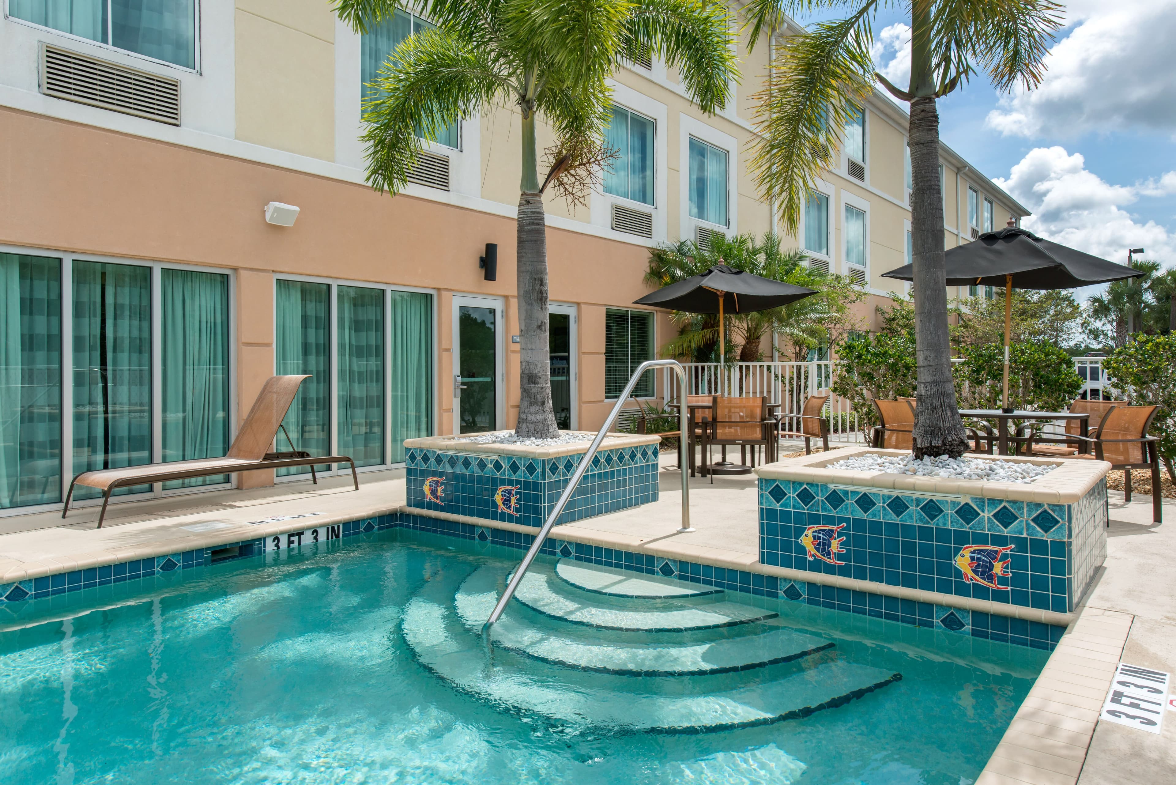 Sleep Inn & Suites Port Charlotte-Punta Gorda - Image 1