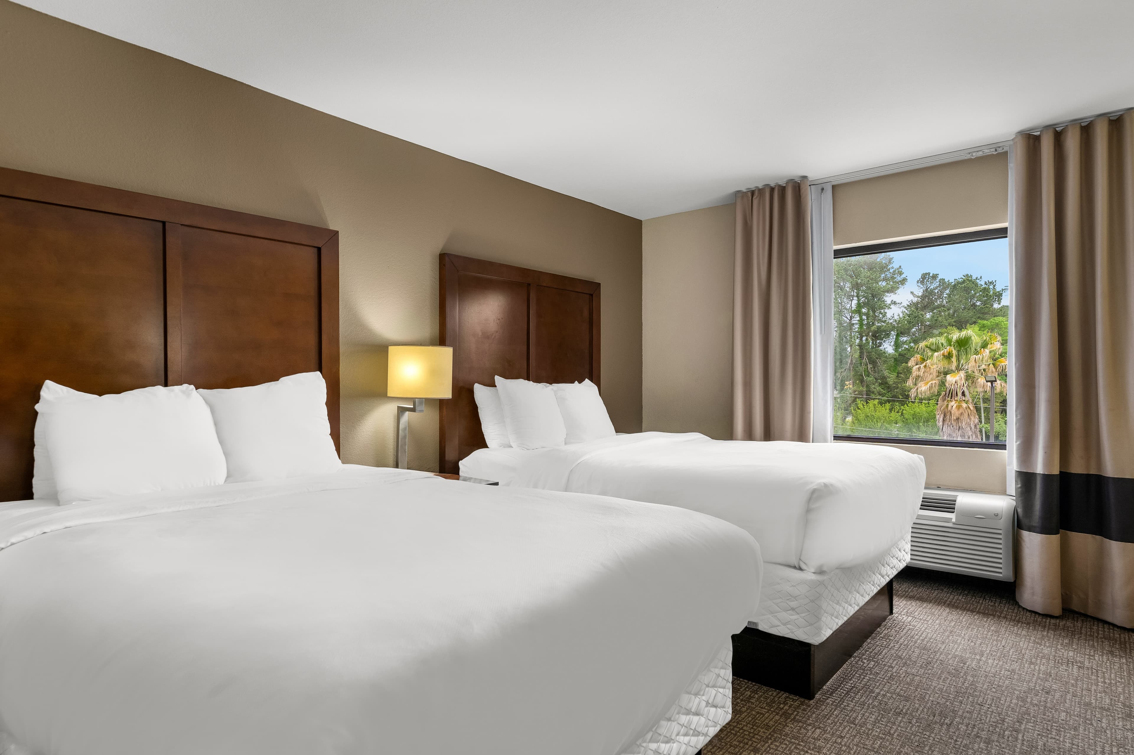 Comfort Inn & Suites Chipley I-10 — 32