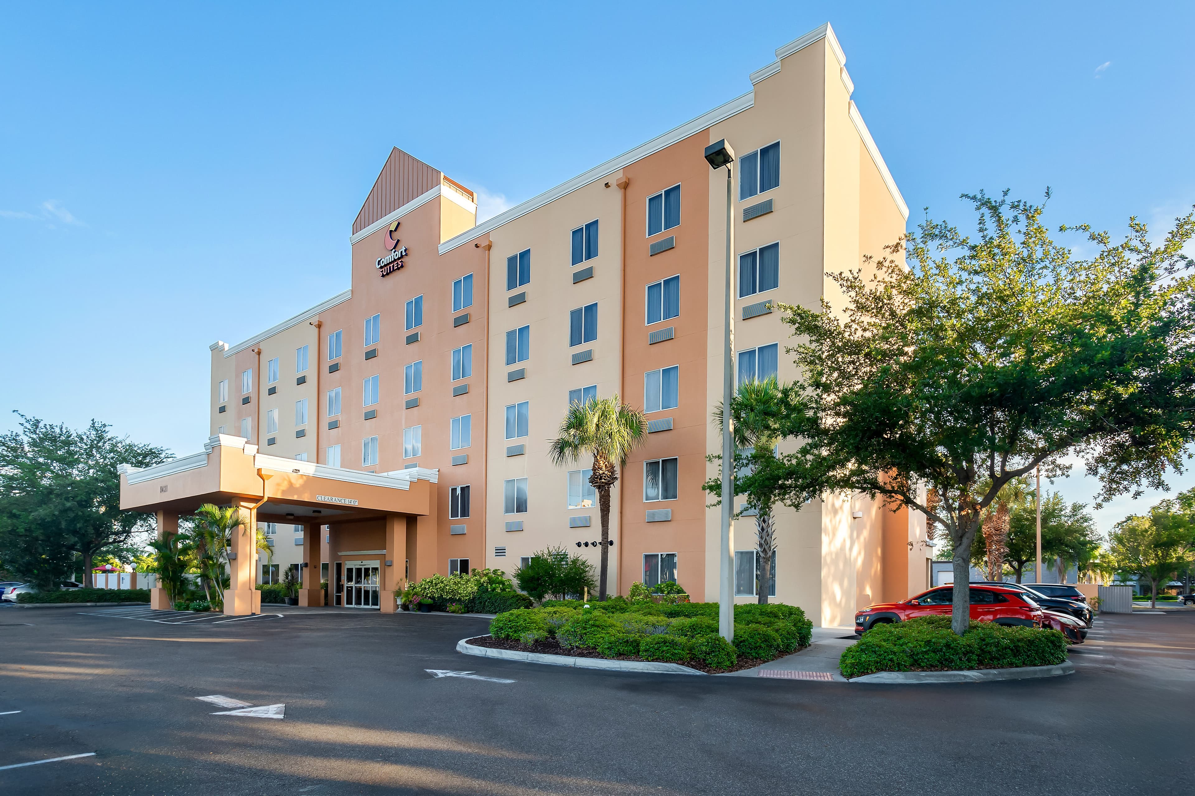 Comfort Suites Tampa Airport North - Image 1