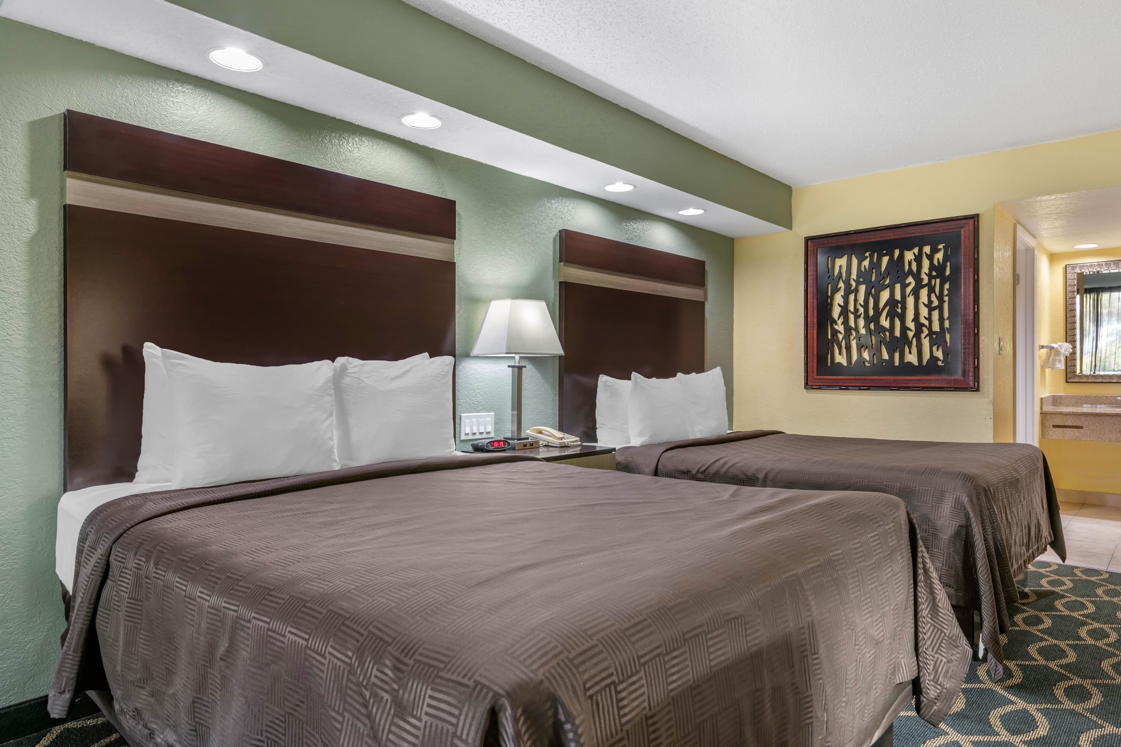Clarion Inn International Drive — 12