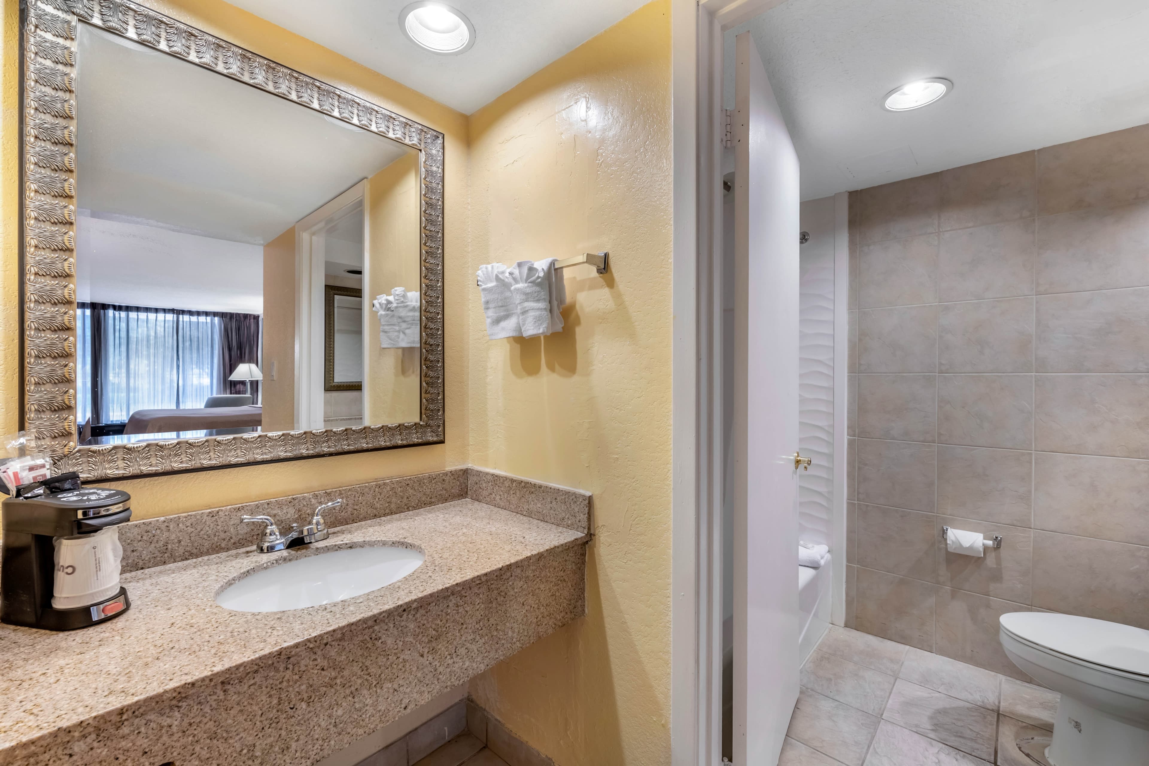 Clarion Inn International Drive — 11