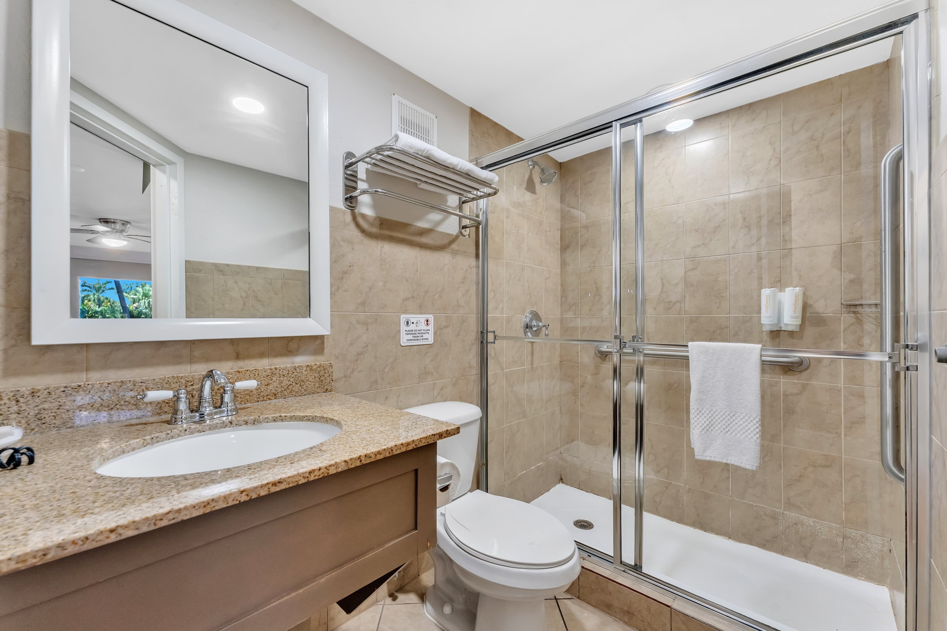 Rodeway Inn & Suites Fort Lauderdale Airport & Cruise Port — 17