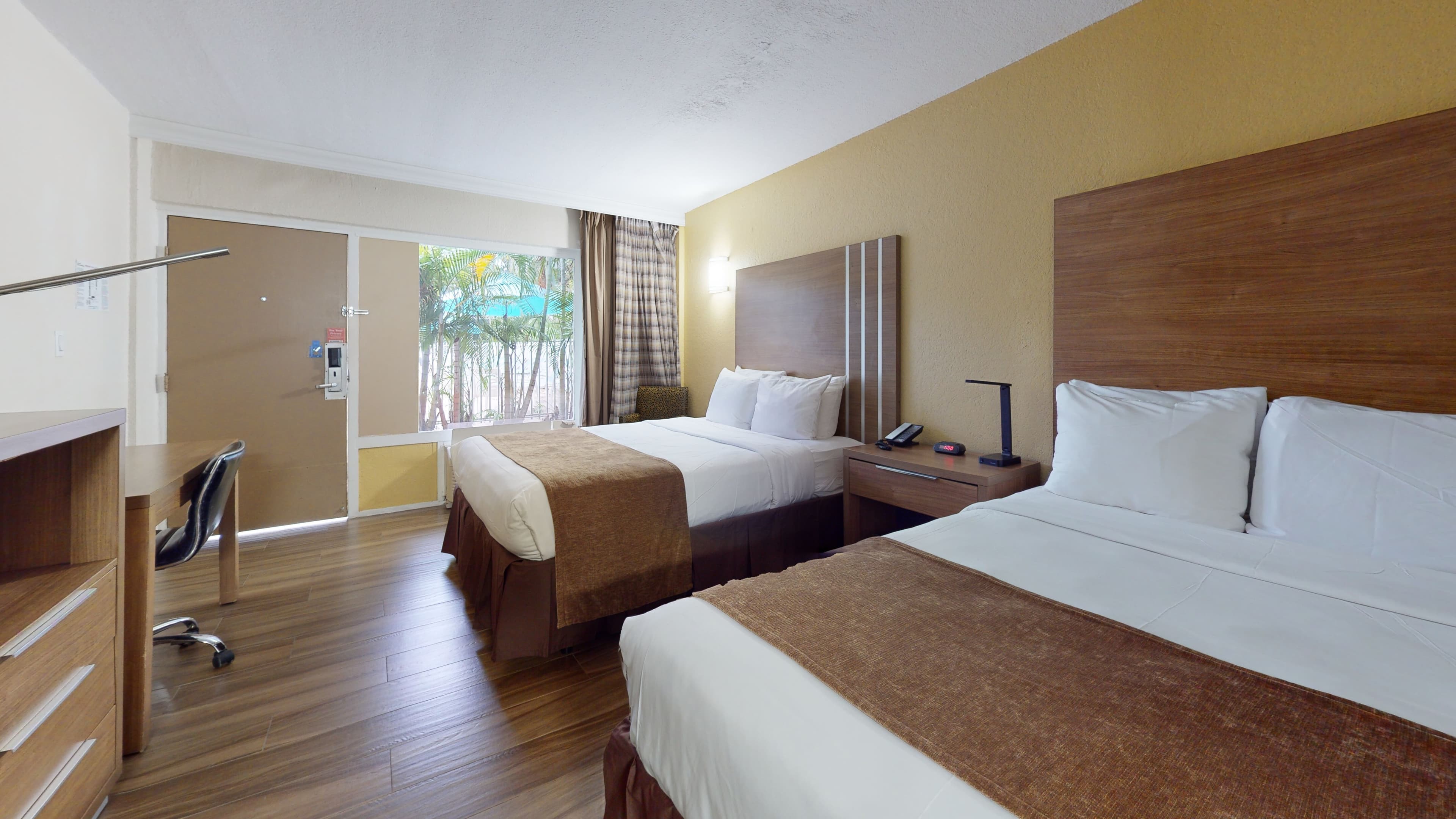 Rodeway Inn & Suites Fort Lauderdale Airport & Cruise Port — 29