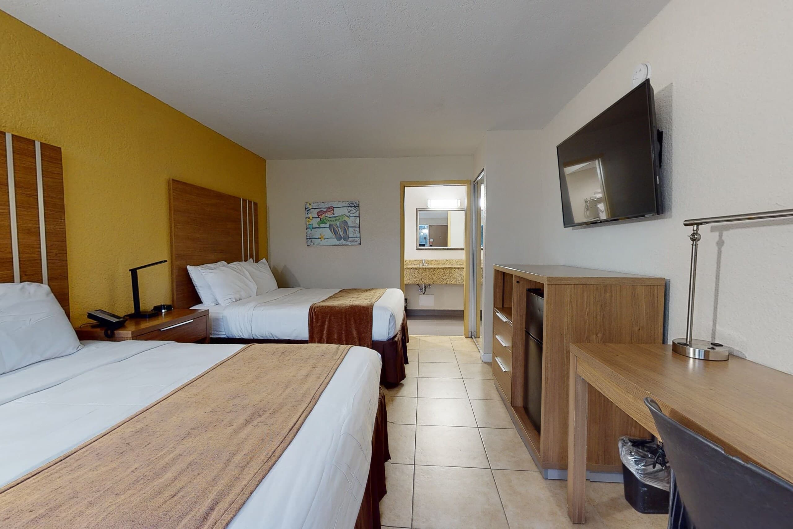 Rodeway Inn & Suites Fort Lauderdale Airport & Cruise Port — 33