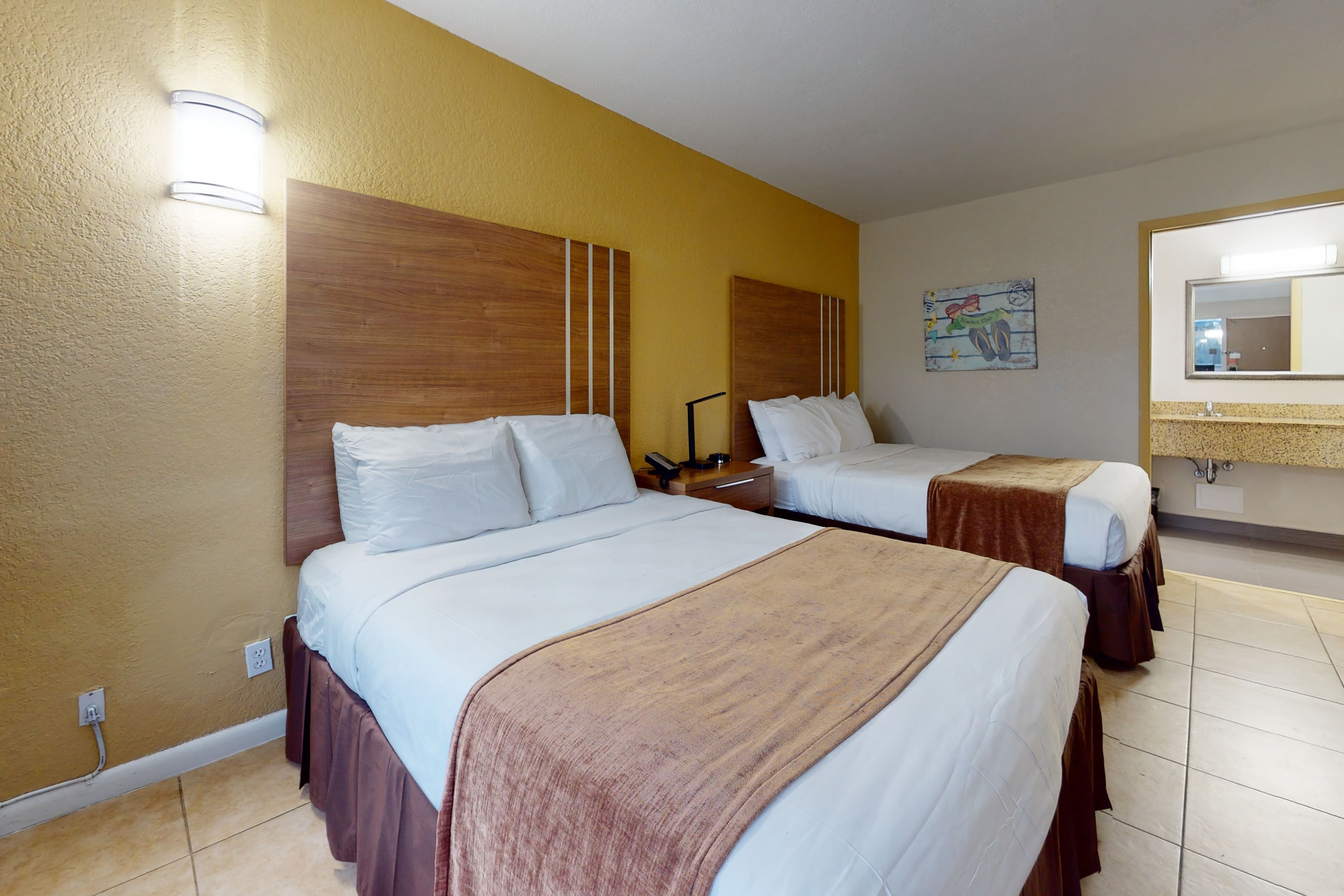 Rodeway Inn & Suites Fort Lauderdale Airport & Cruise Port — 34