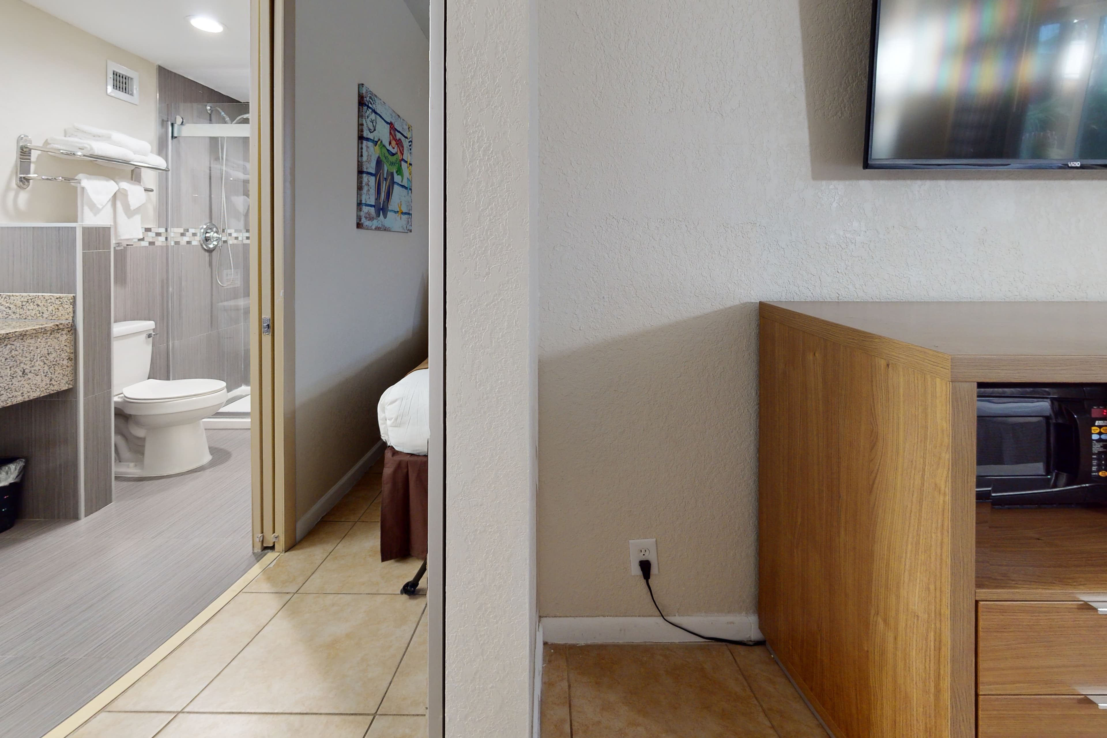 Rodeway Inn & Suites Fort Lauderdale Airport & Cruise Port — 37