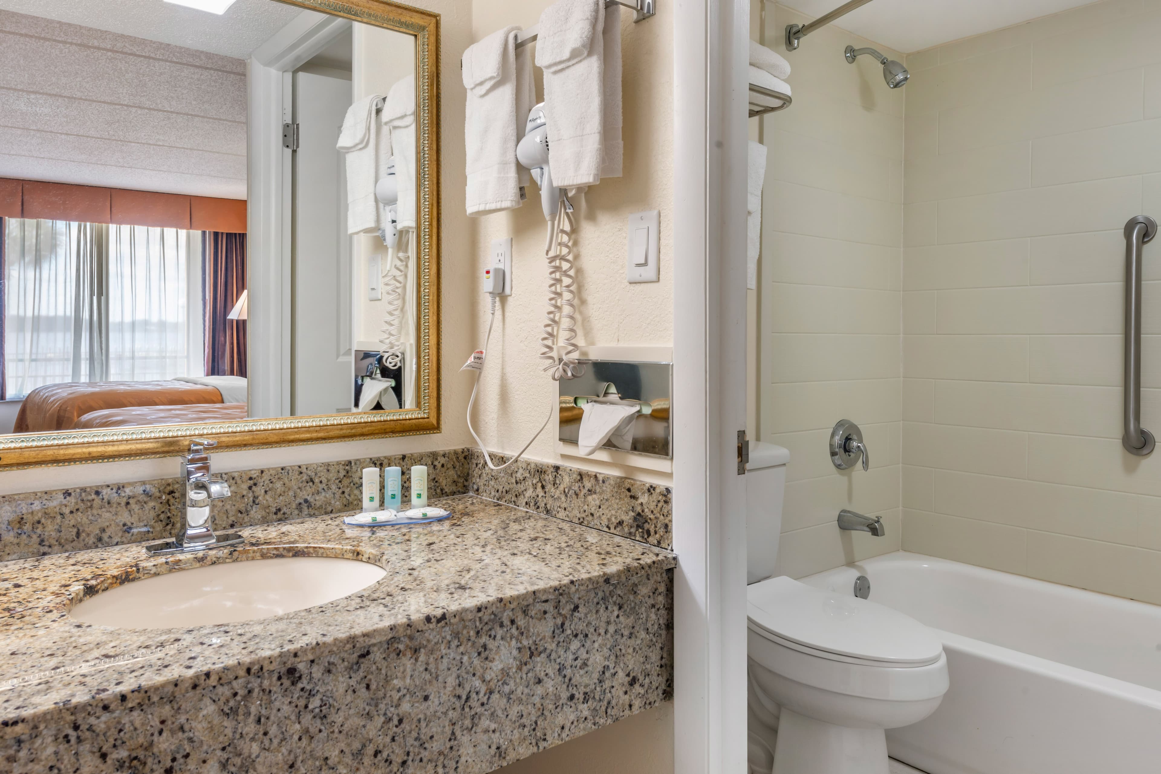 Quality Inn & Suites Palatka Riverfront — 31