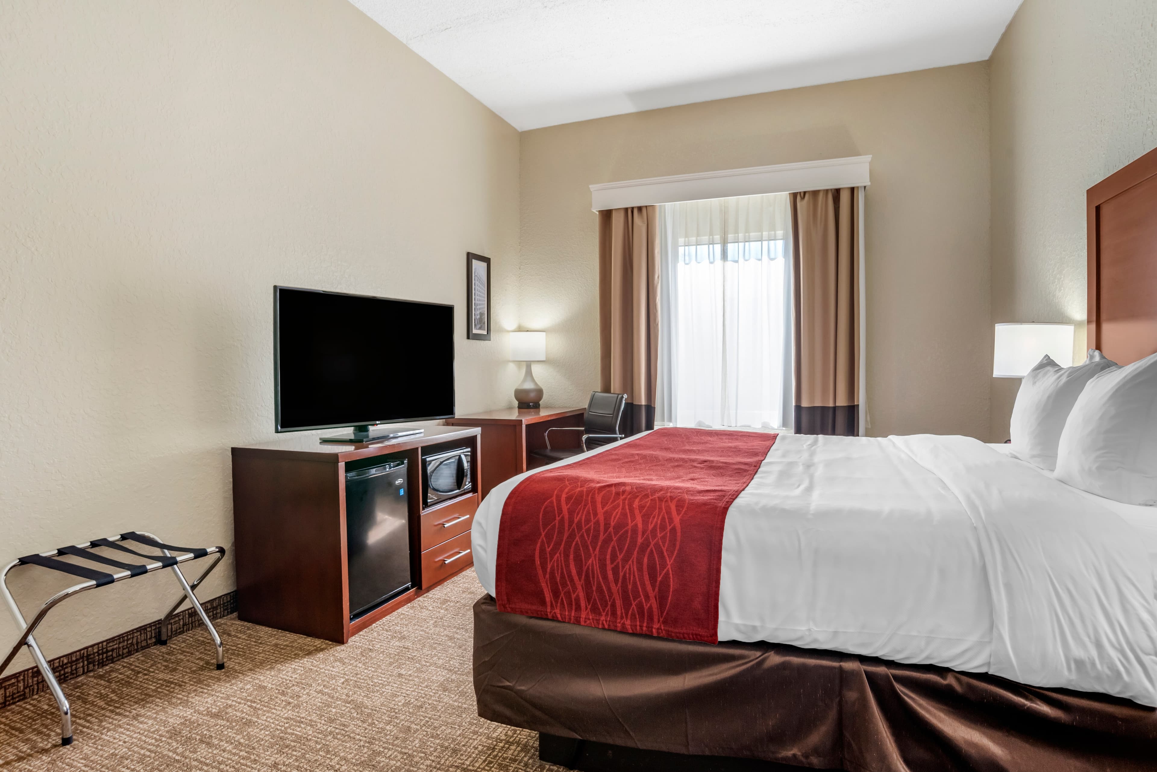 Comfort Inn & Suites Marianna I-10 - Image 3