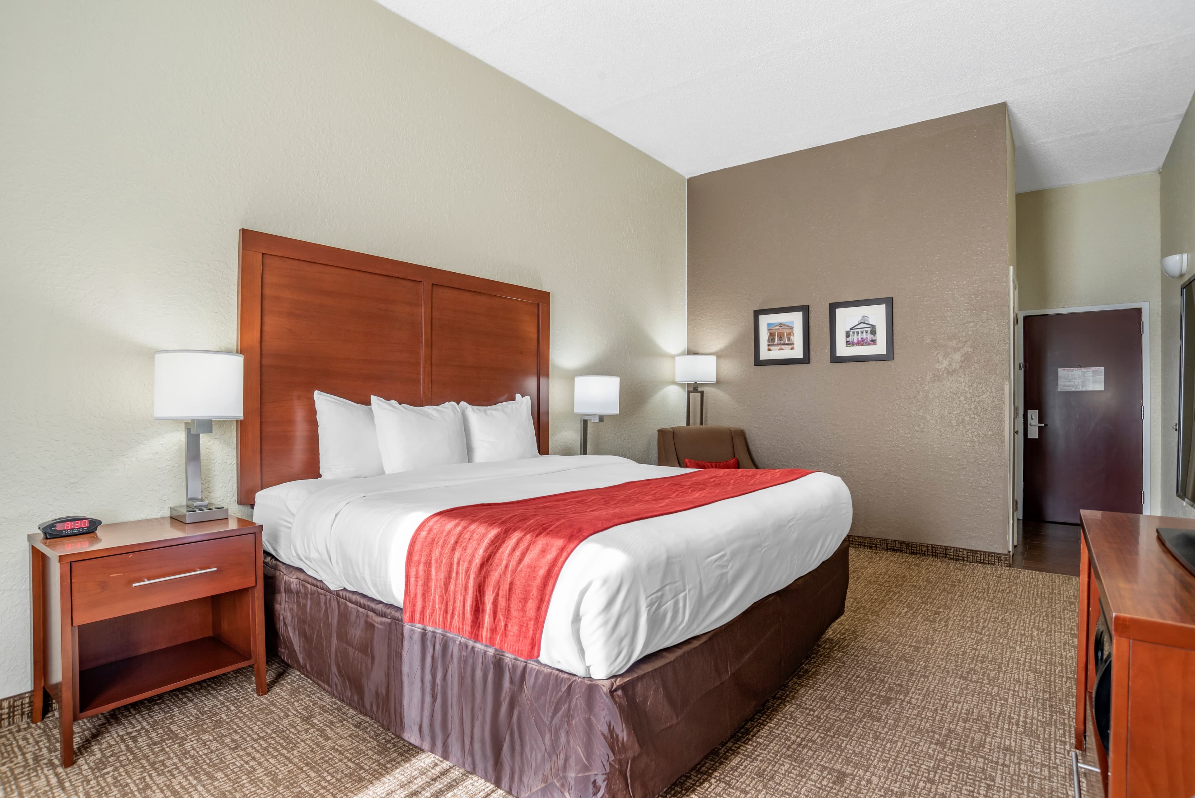 Comfort Inn & Suites Marianna I-10 - Image 4
