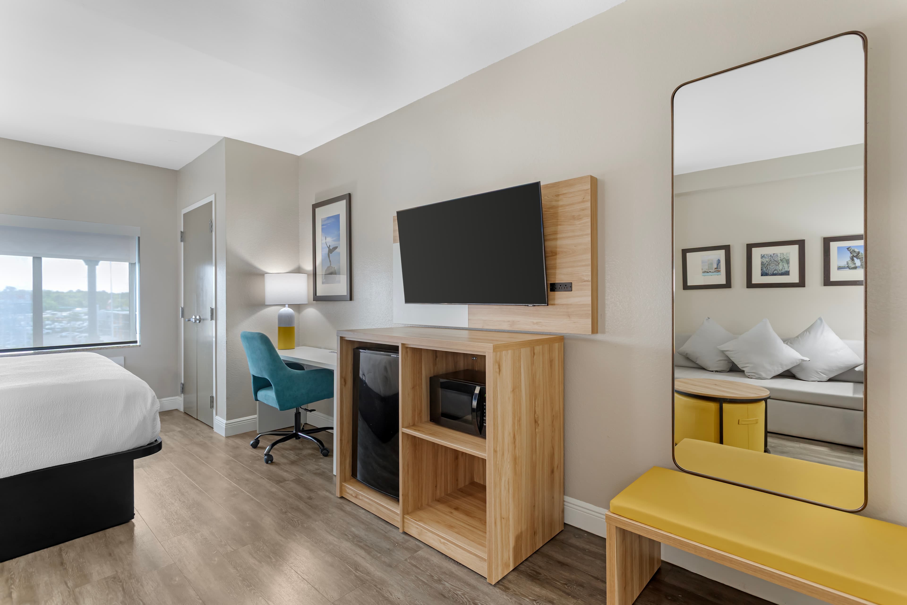 Comfort Suites West Jacksonville — 10