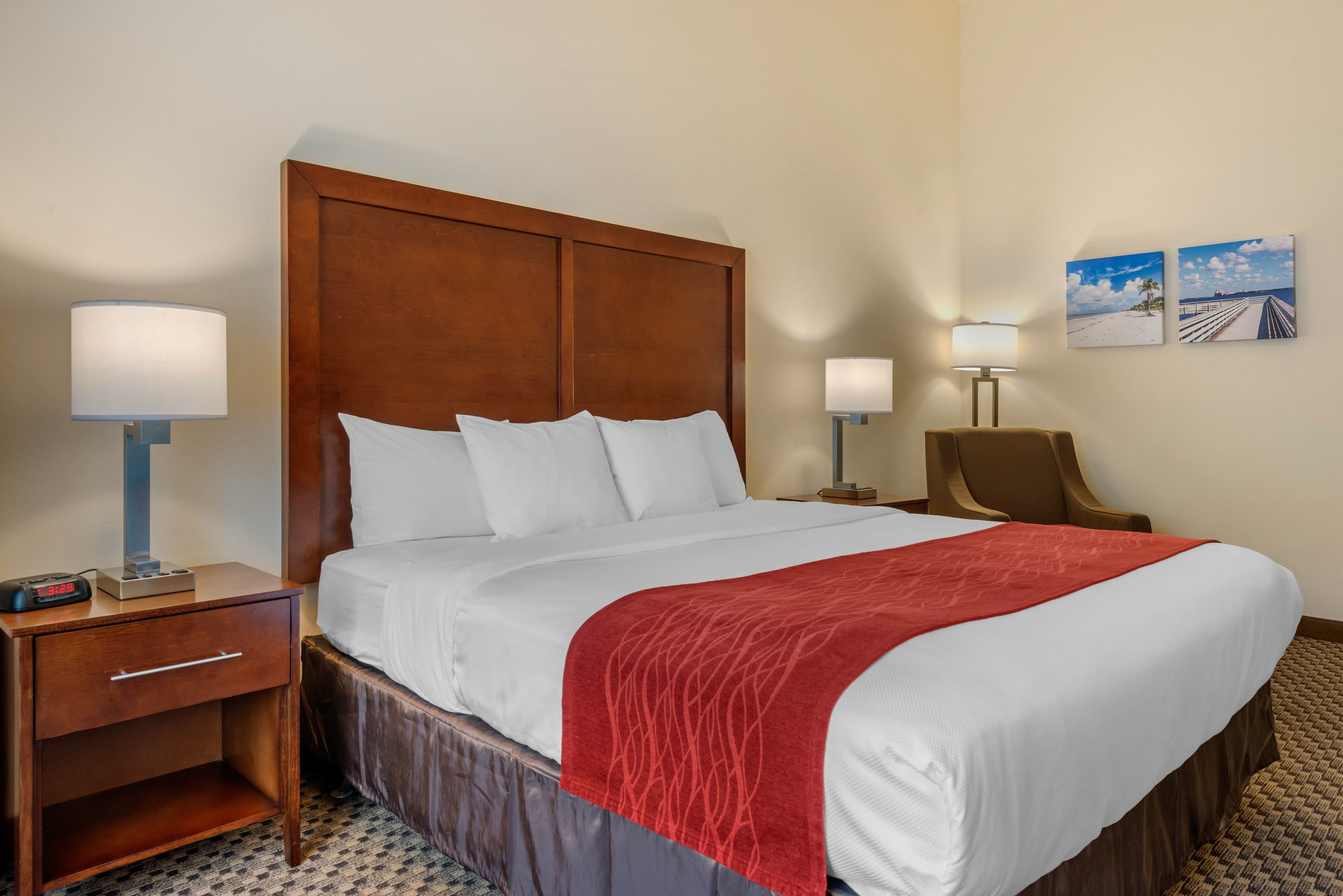 Comfort Inn & Suites Fort Myers Airport - Image 5