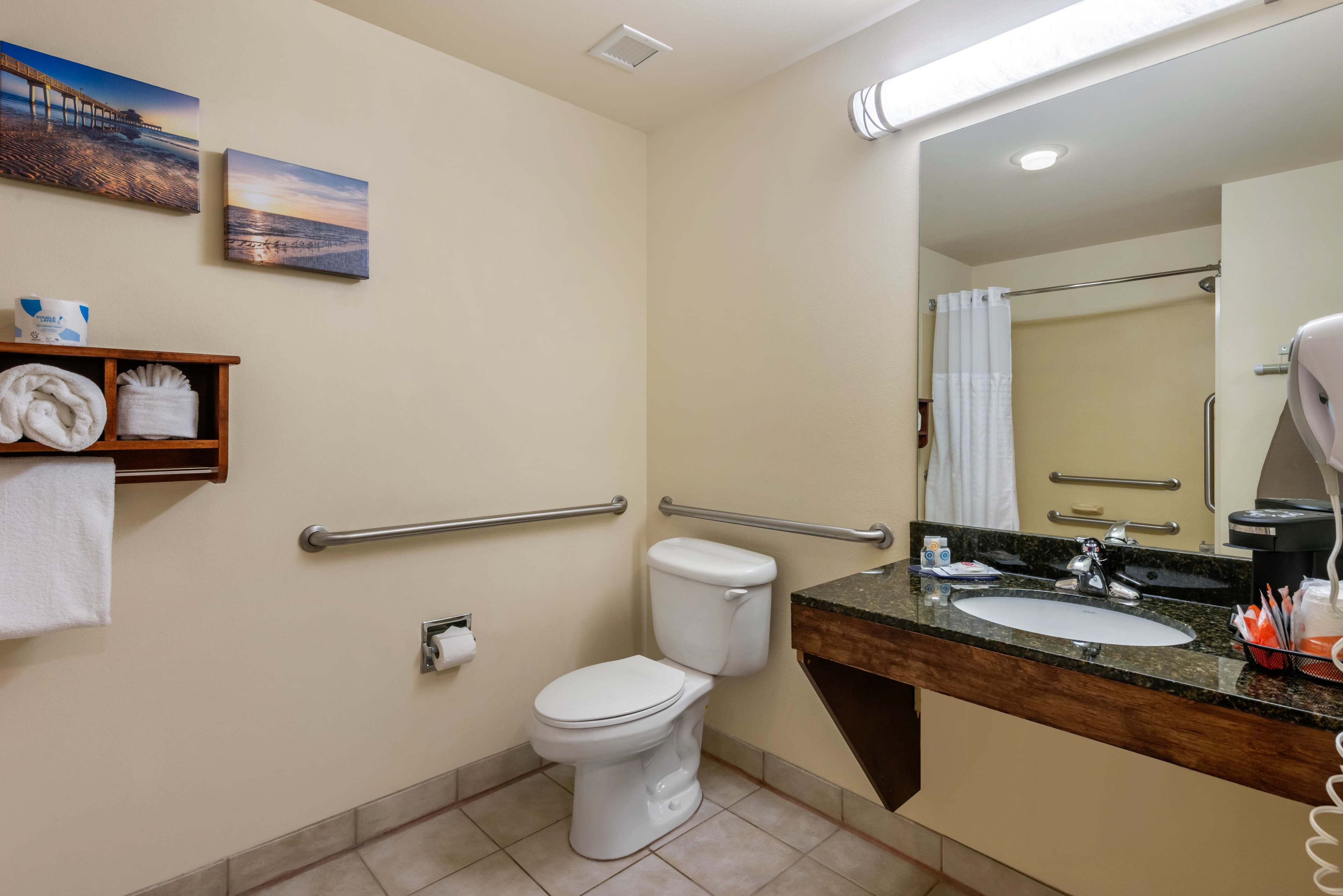 Comfort Inn & Suites Fort Myers Airport — 12