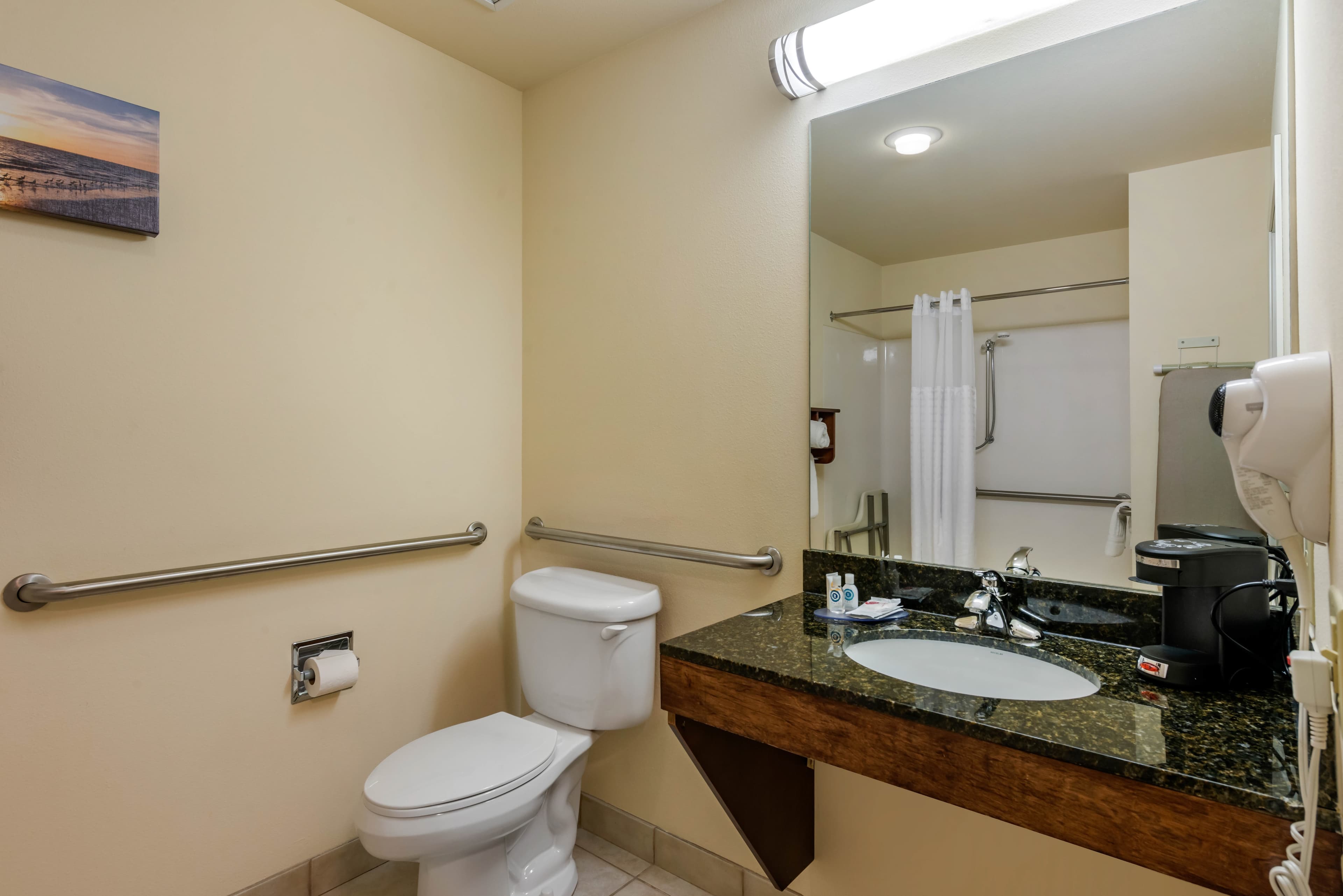 Comfort Inn & Suites Fort Myers Airport — 6