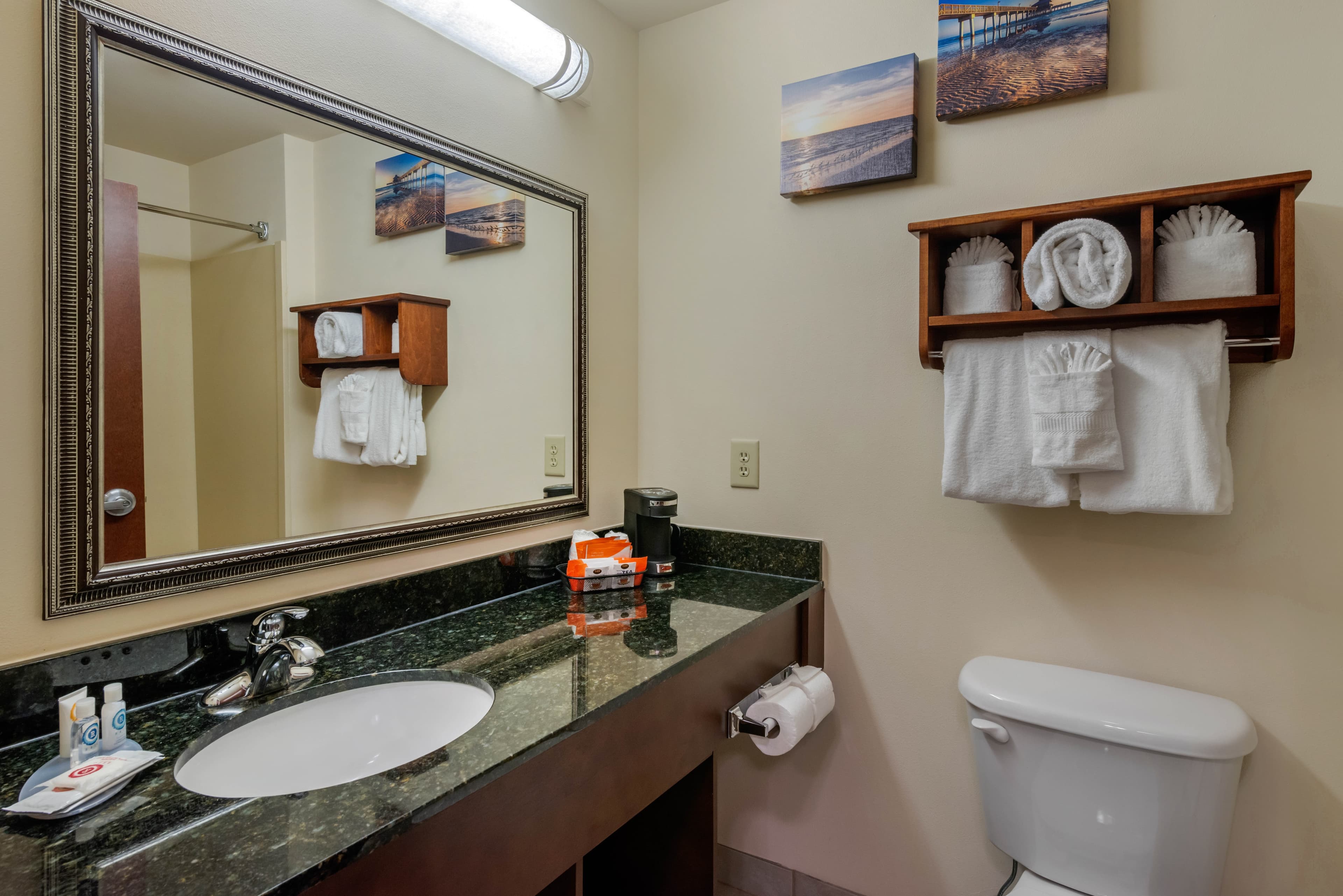 Comfort Inn & Suites Fort Myers Airport — 29