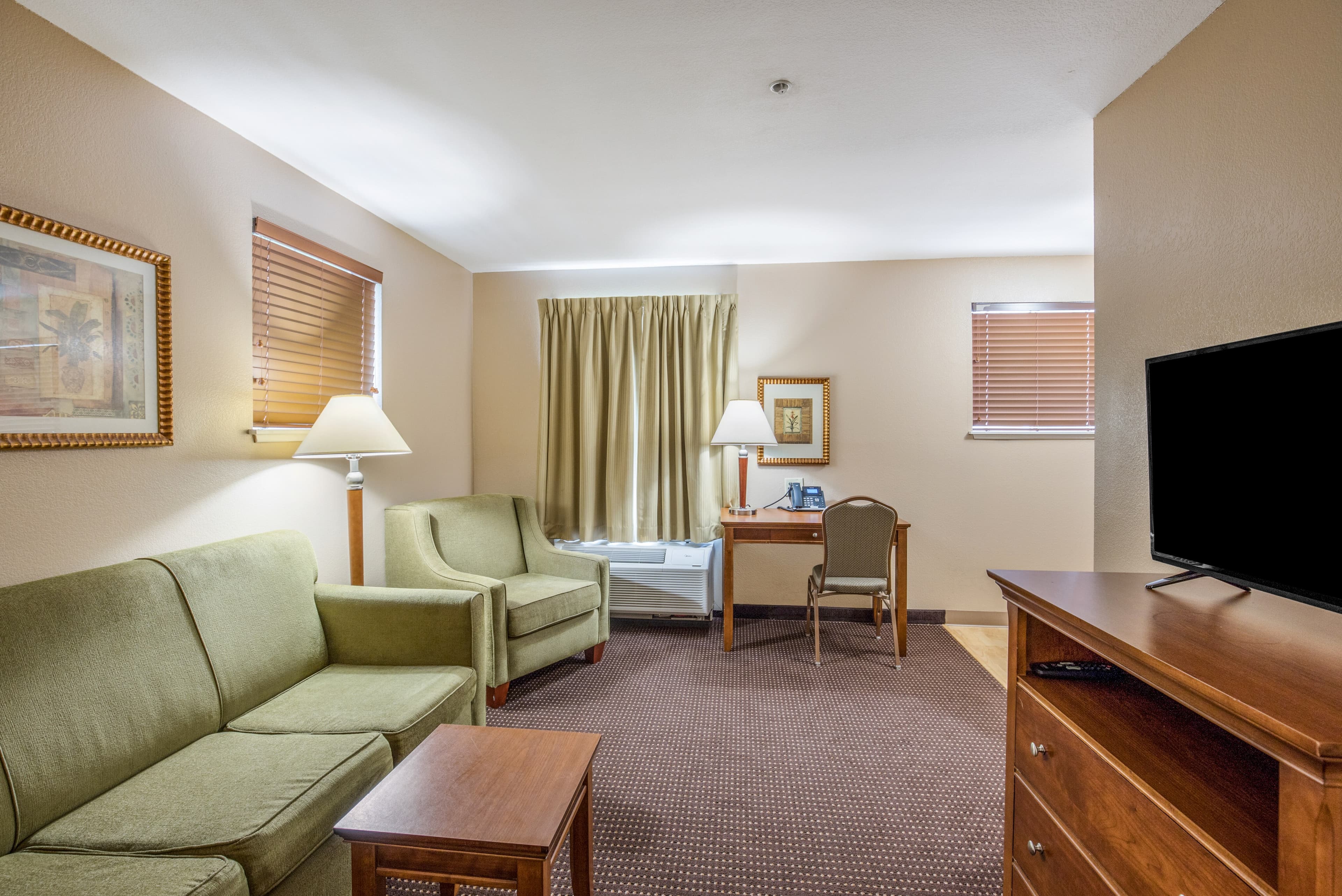 MainStay Suites Port Saint Joe South - Image 4