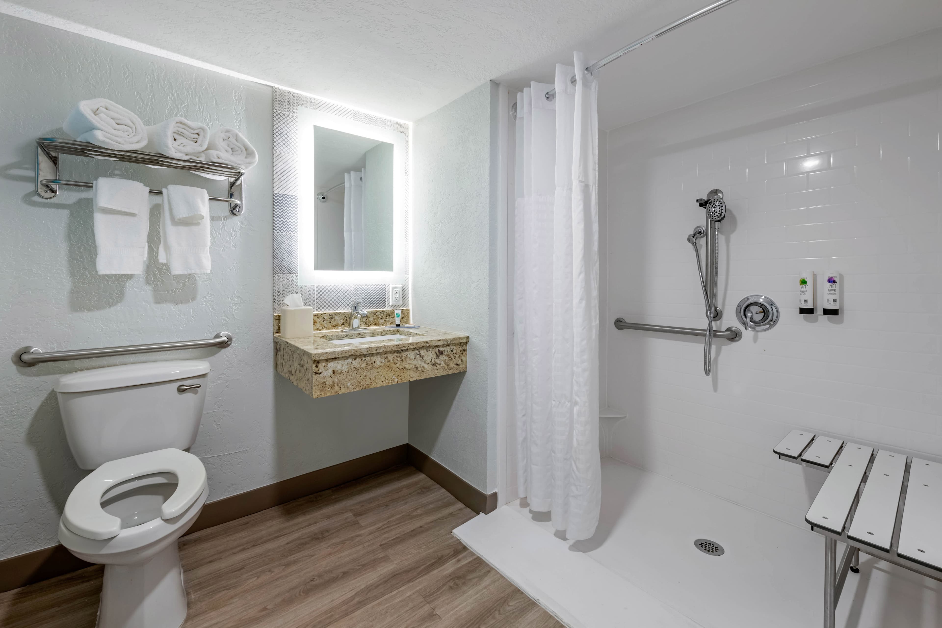 Dolphin Sands Clearwater Beach, an Ascend Collection Hotel — 7