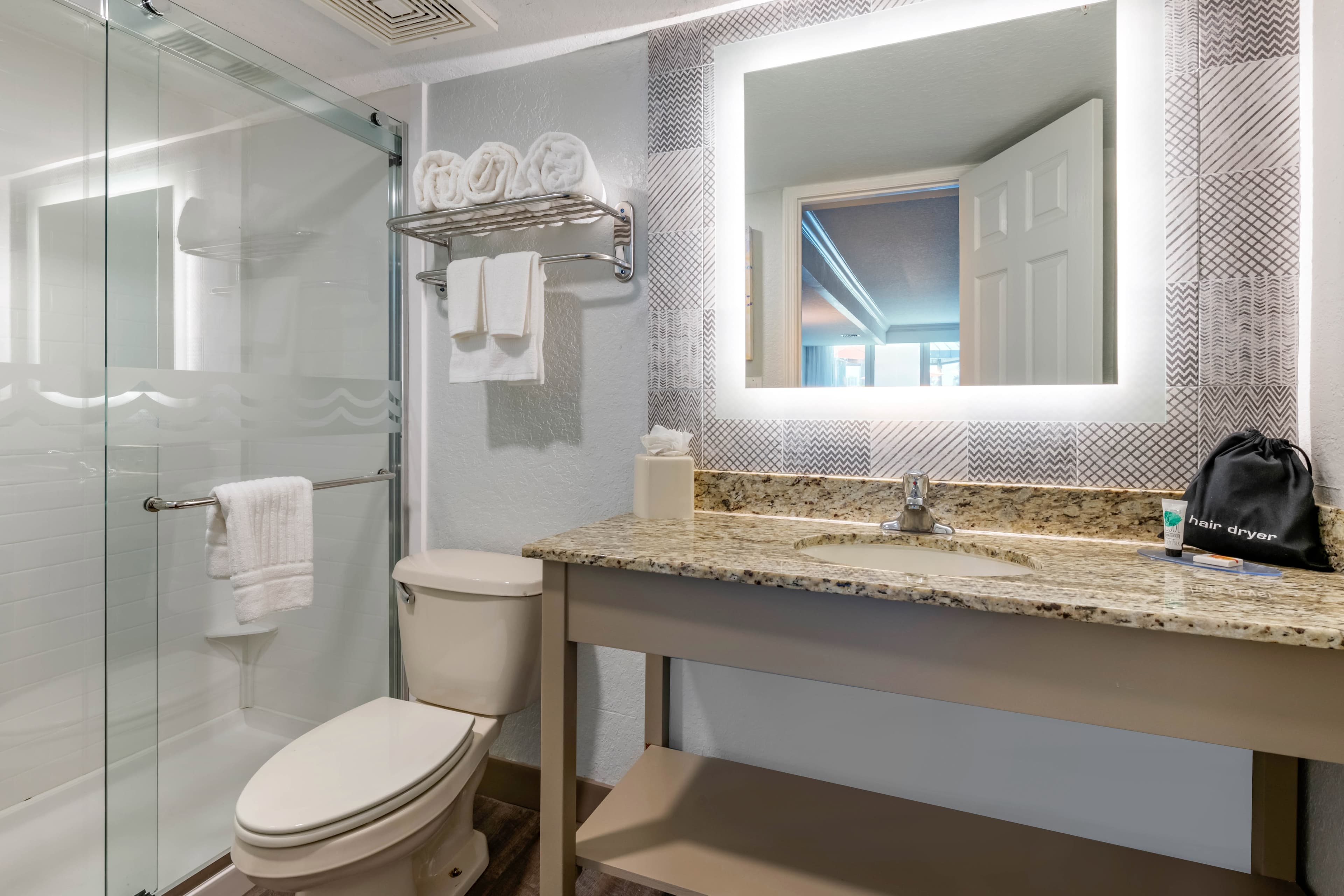 Dolphin Sands Clearwater Beach, an Ascend Collection Hotel — 33
