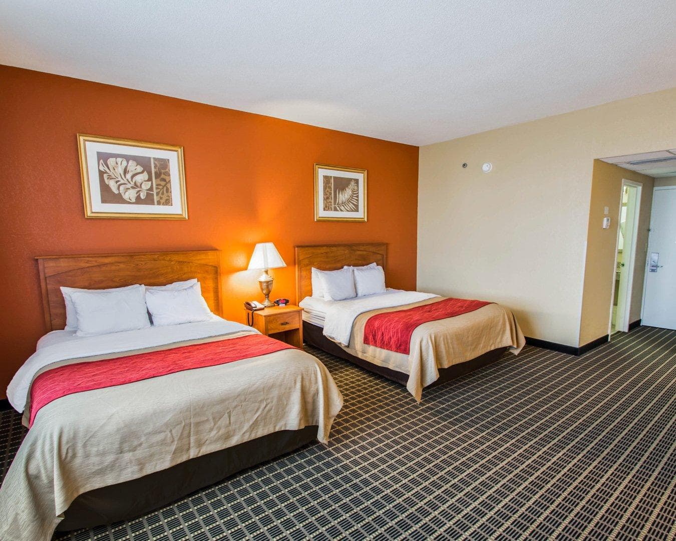 Clarion Inn & Suites Miami International Airport — 16