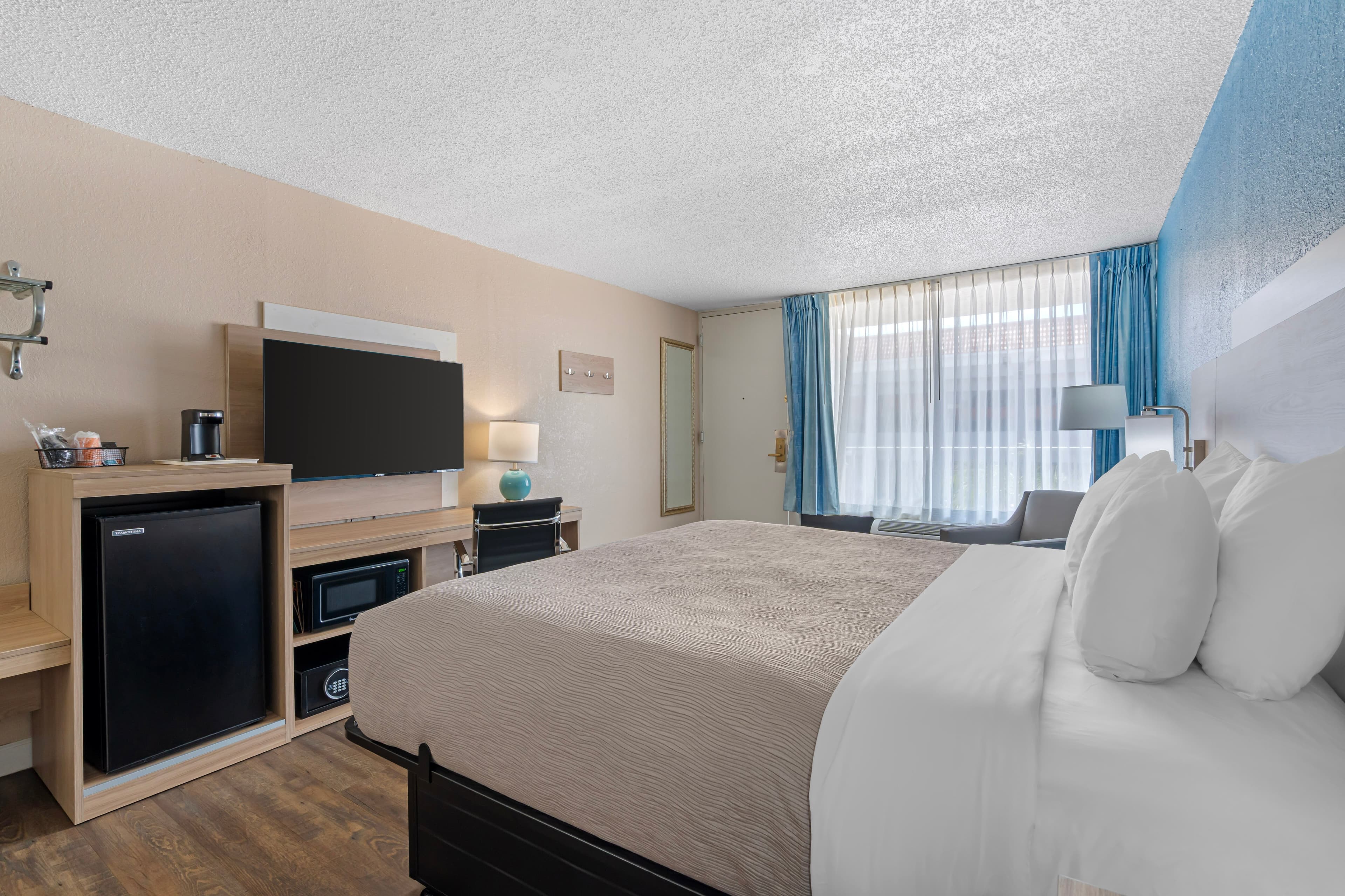 Quality Inn & Suites Conference Center — 11