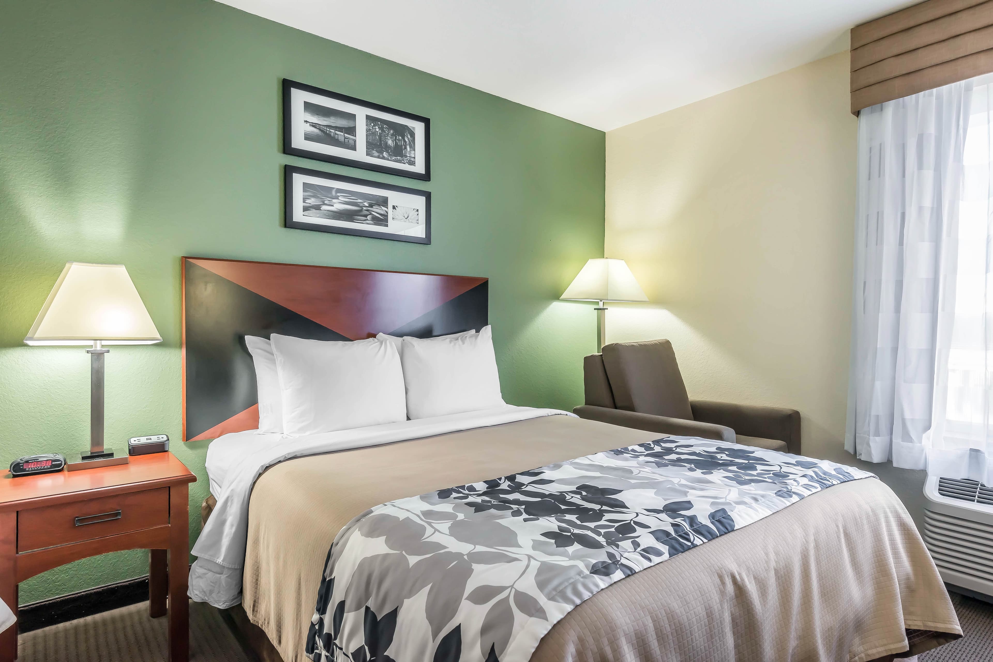 Sleep Inn & Suites University/Shands — 14
