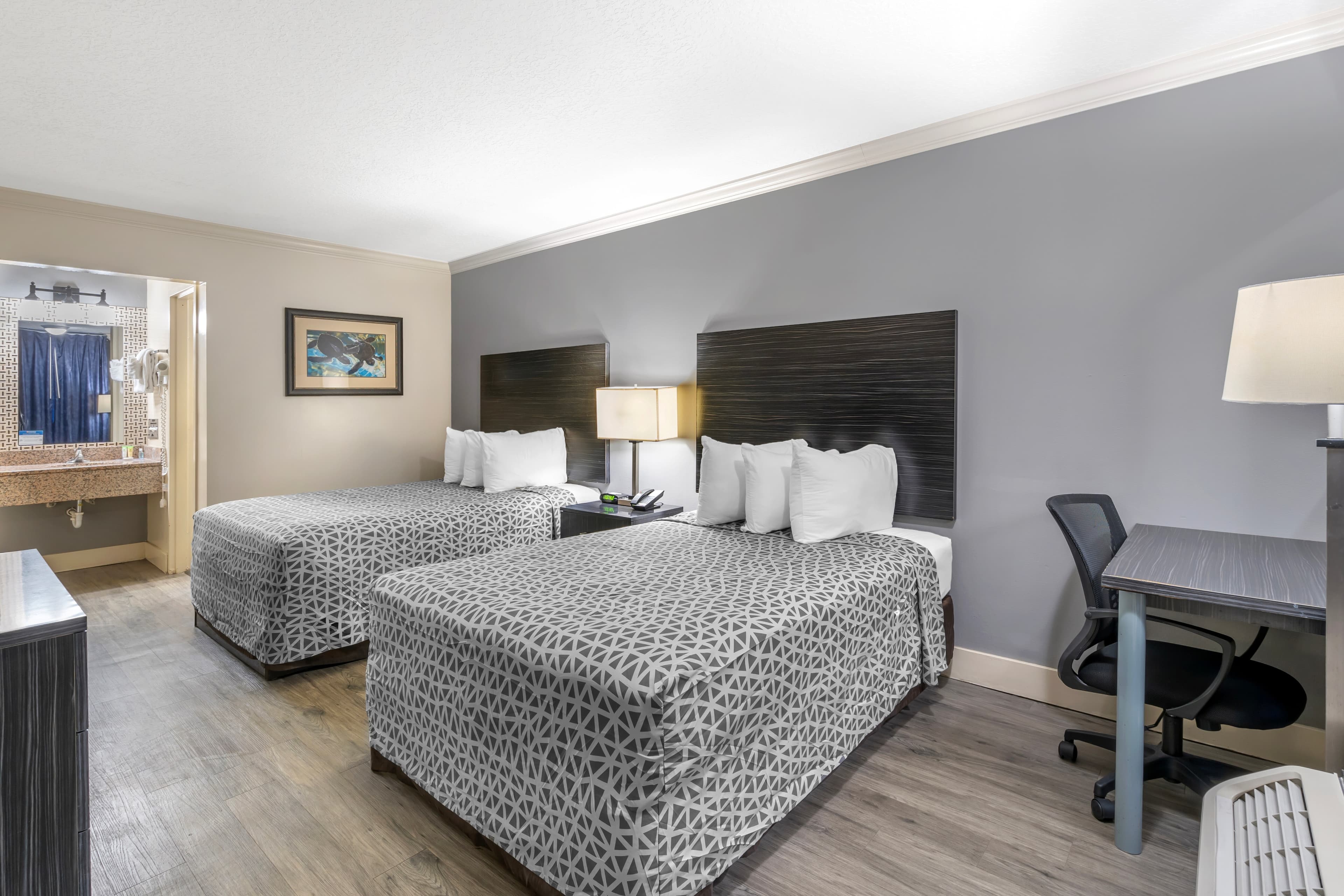 Suburban Studios International Drive - Image 3