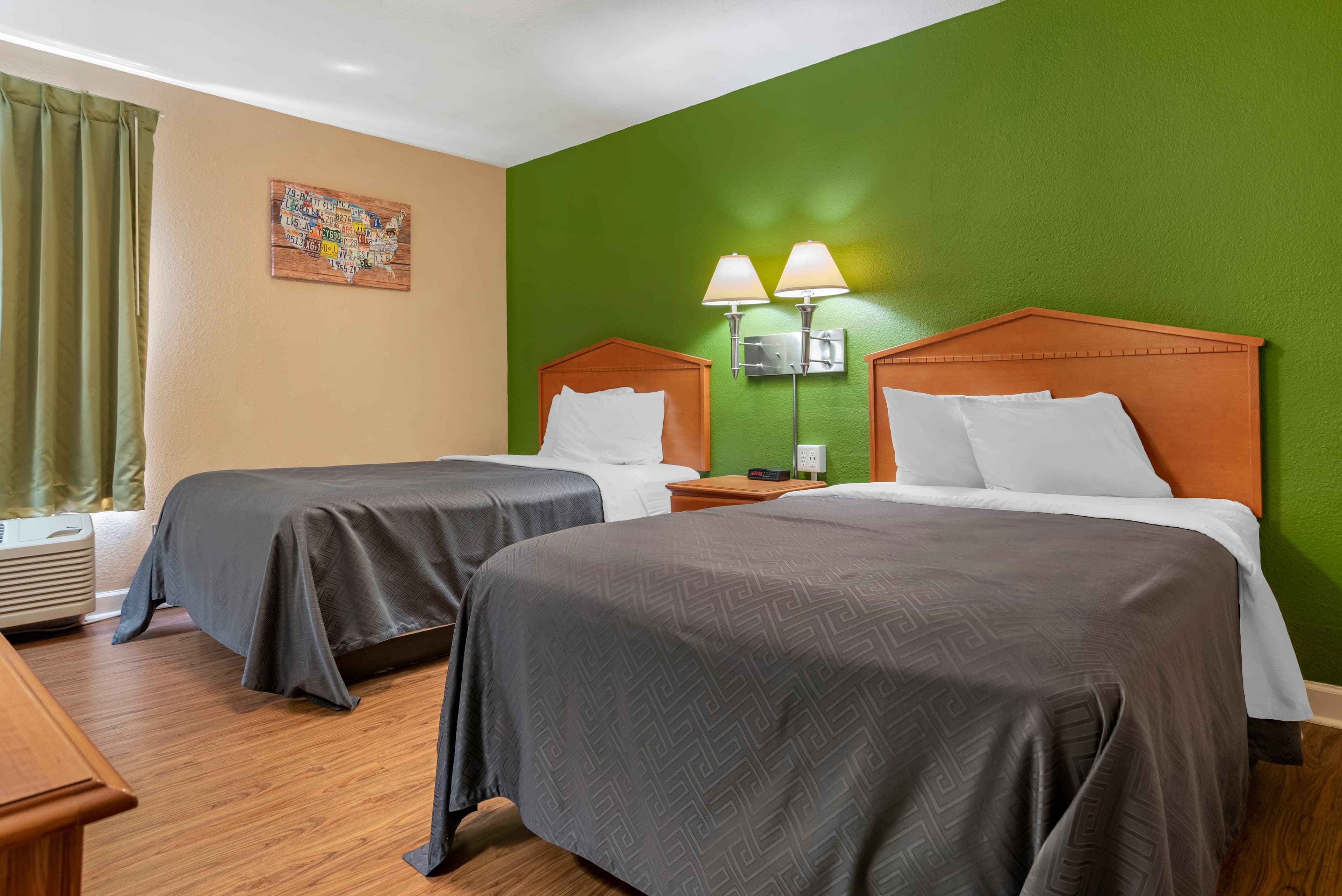 Econo Lodge Tallahassee Downtown - University - Image 2