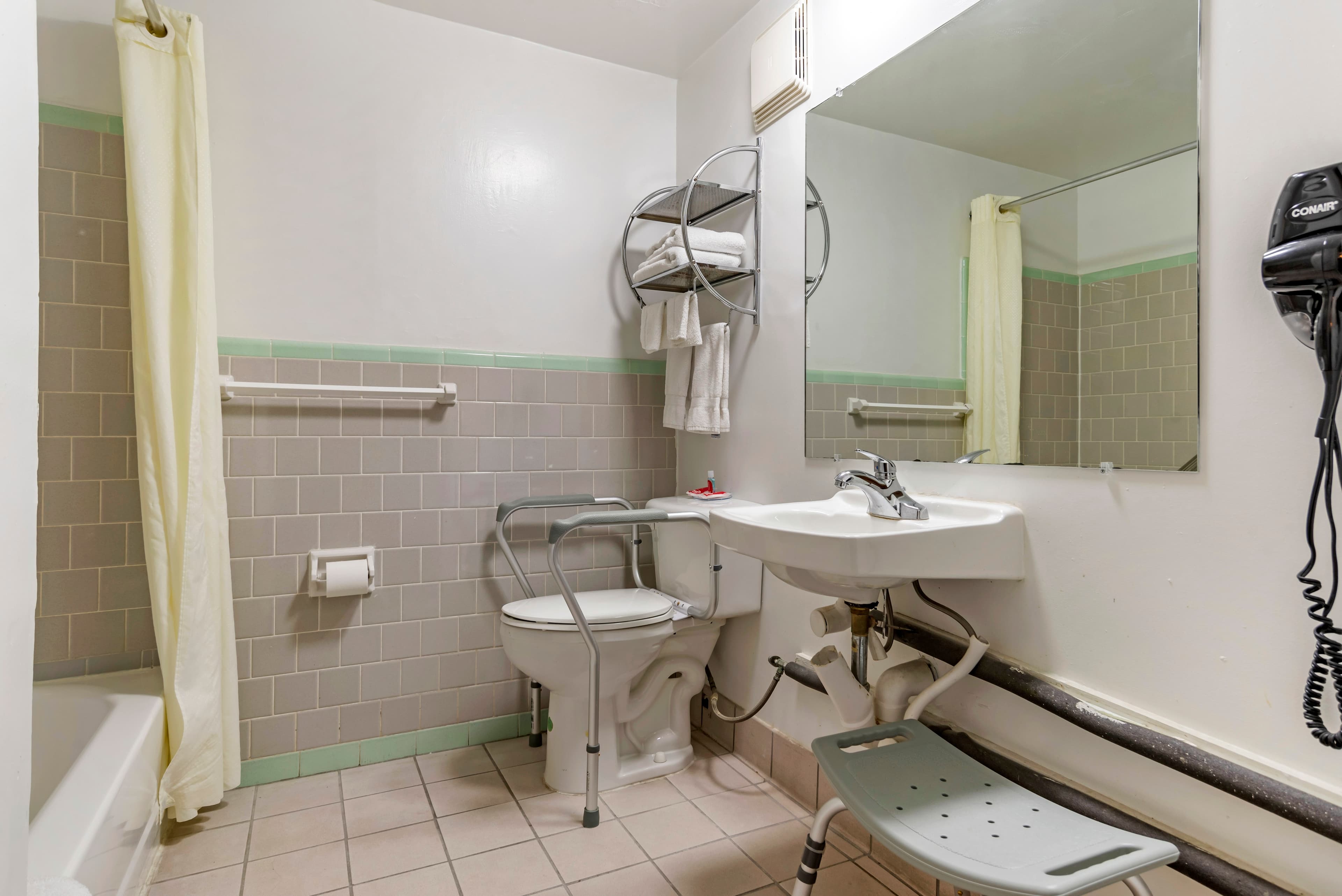 Econo Lodge Tallahassee Downtown - University - Image 5