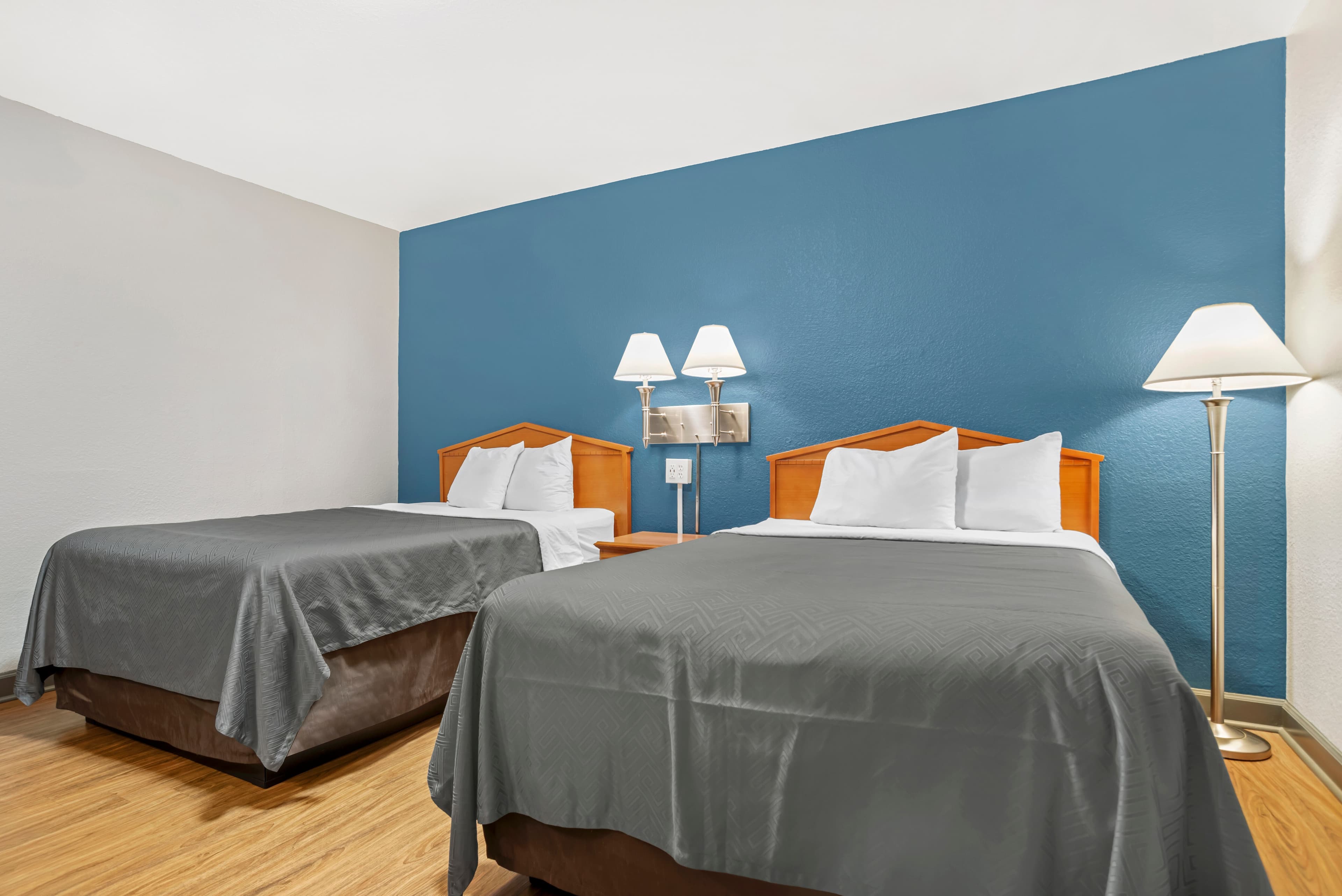 Econo Lodge Tallahassee Downtown - University - Image 3