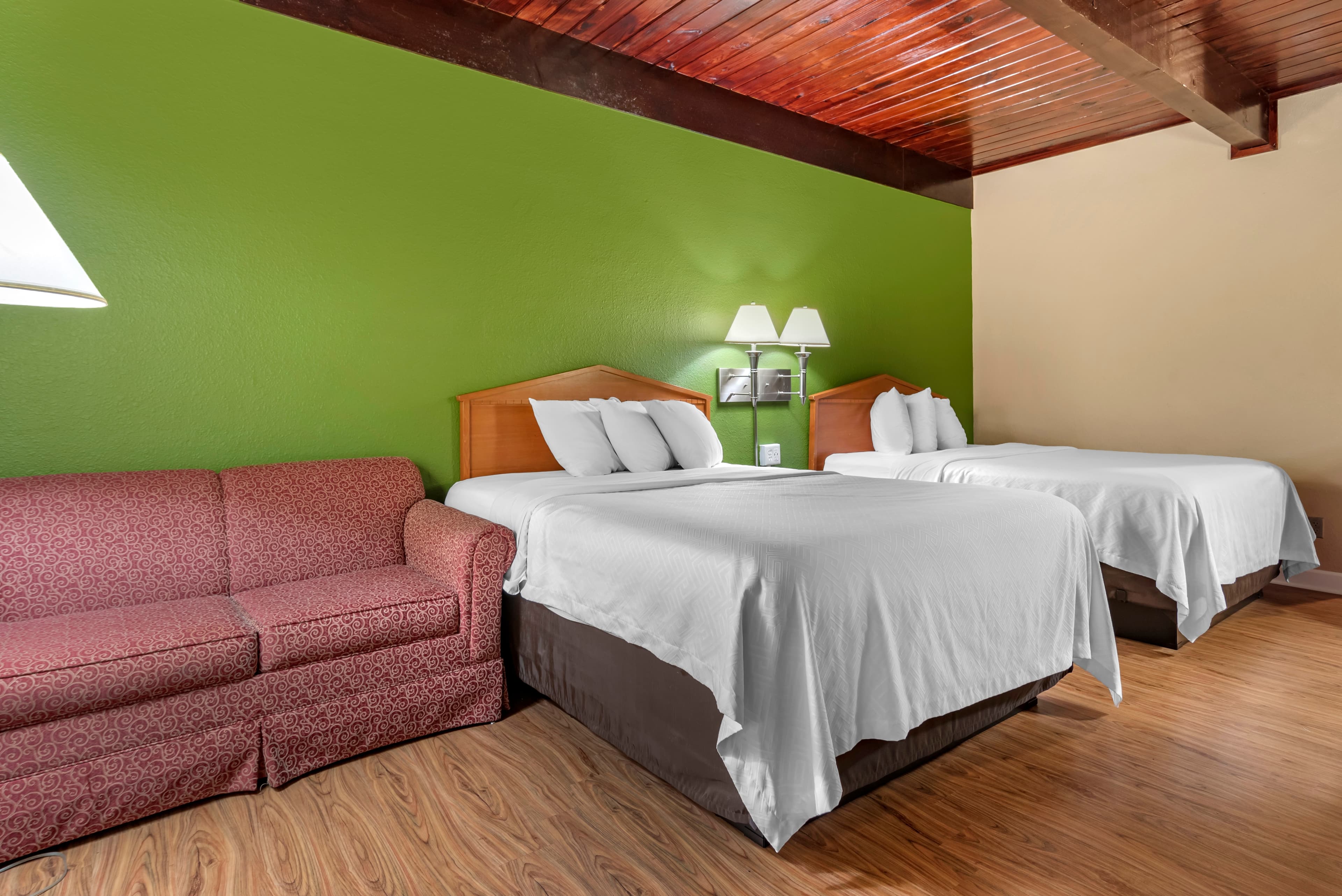 Econo Lodge Tallahassee Downtown - University — 19