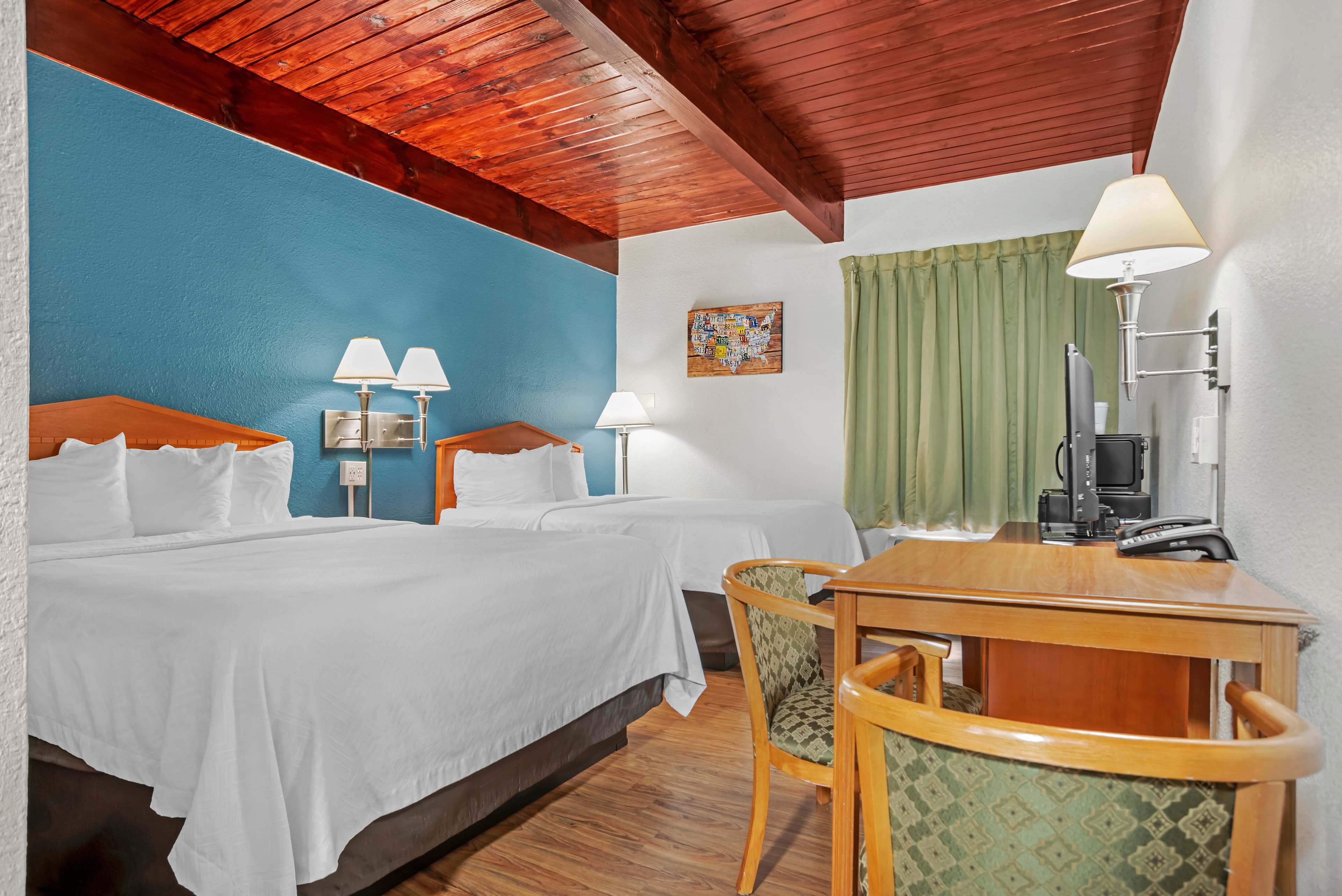 Econo Lodge Tallahassee Downtown - University — 26