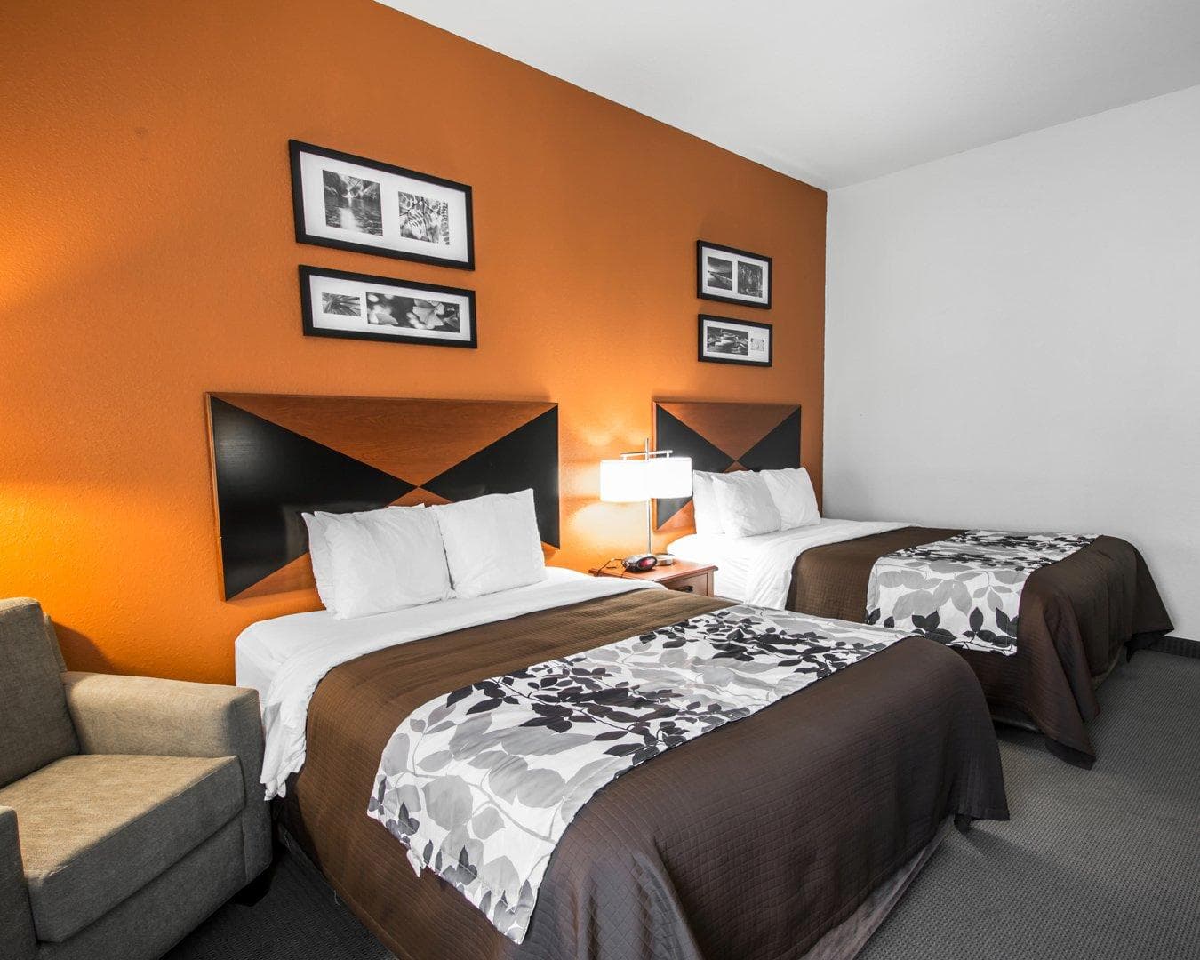 Sleep Inn & Suites Palatka North - Image 4