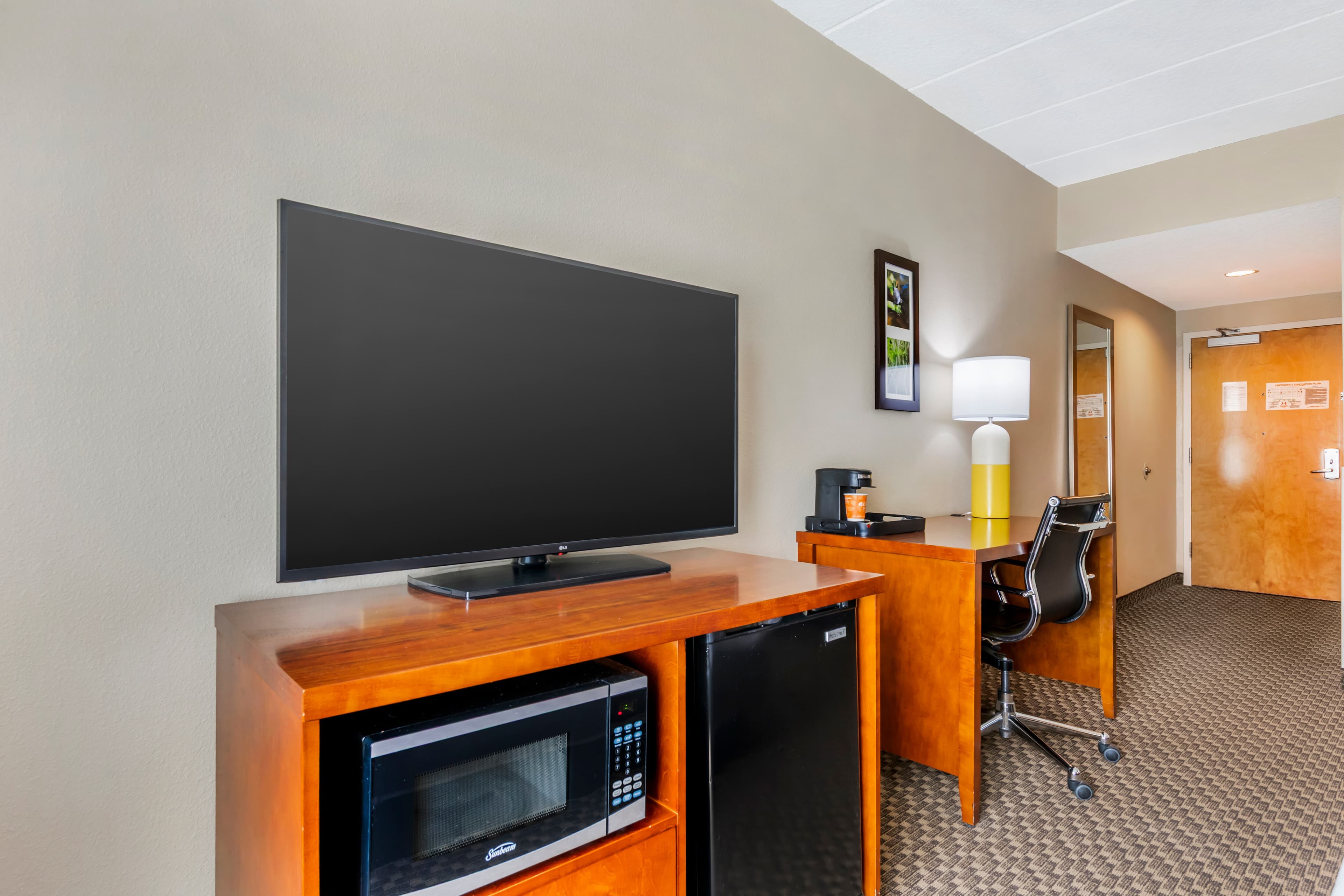 Comfort Inn & Suites Wildwood - The Villages - Image 4