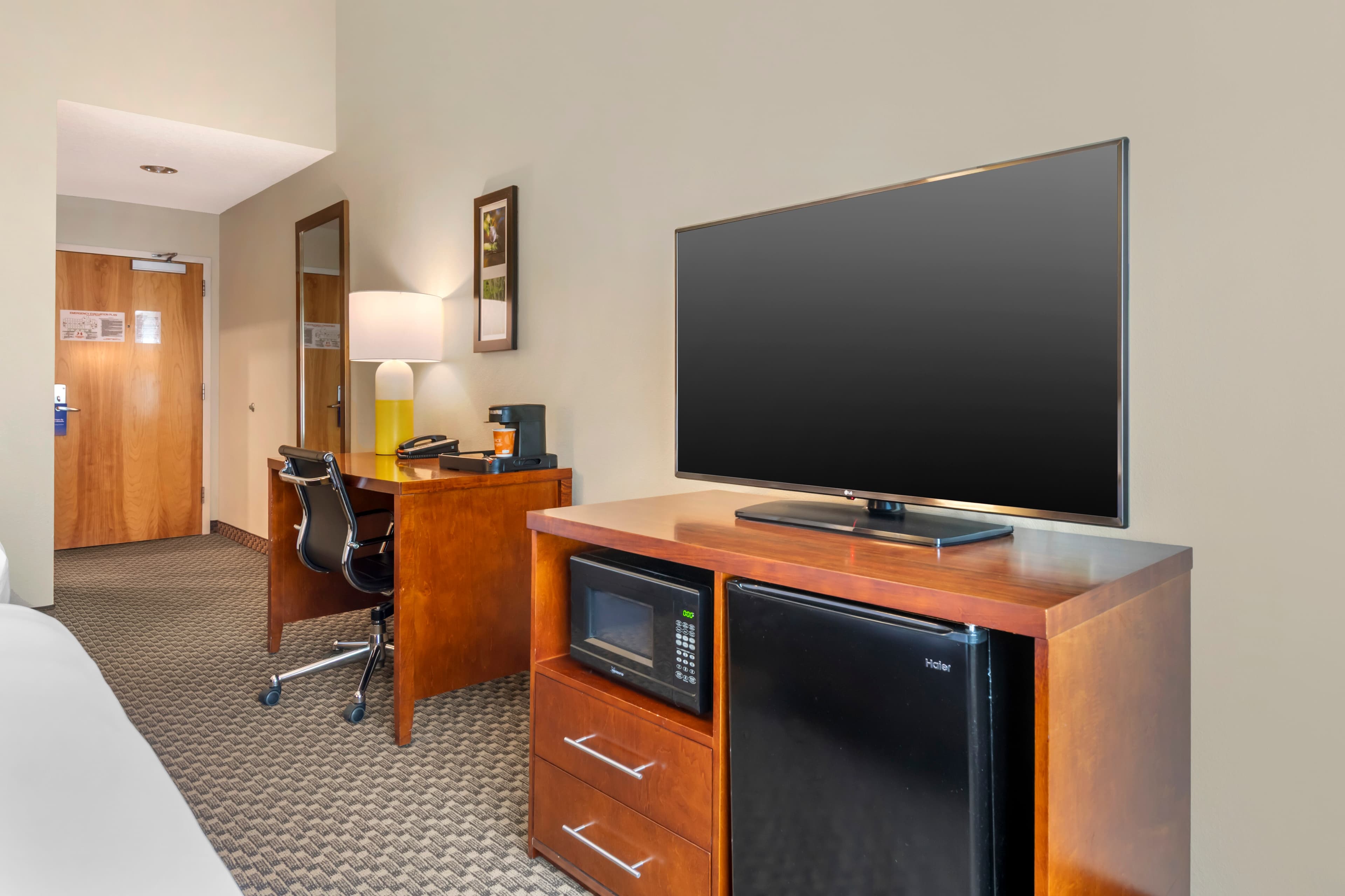 Comfort Inn & Suites Wildwood - The Villages — 8