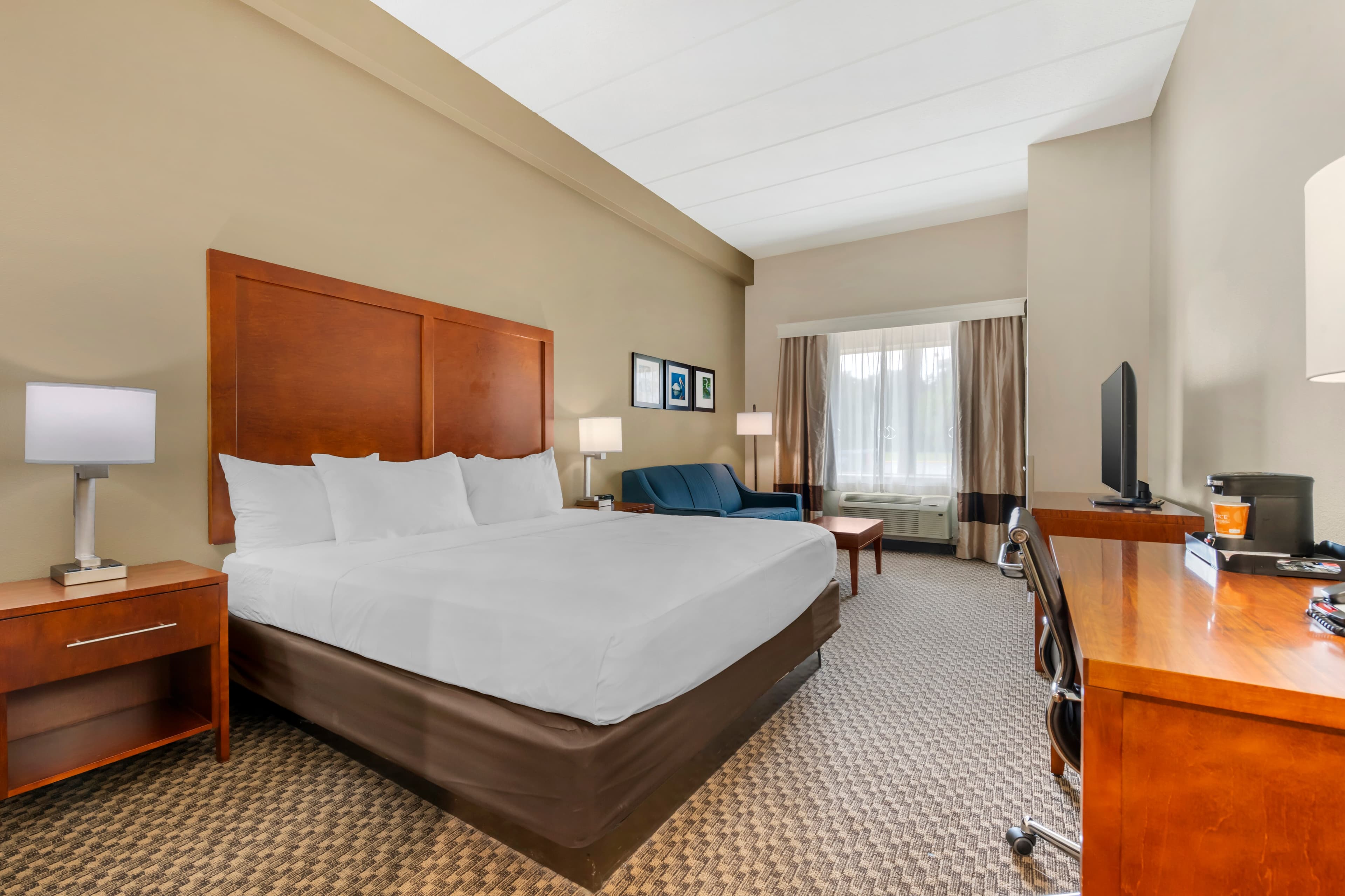 Comfort Inn & Suites Wildwood - The Villages — 16