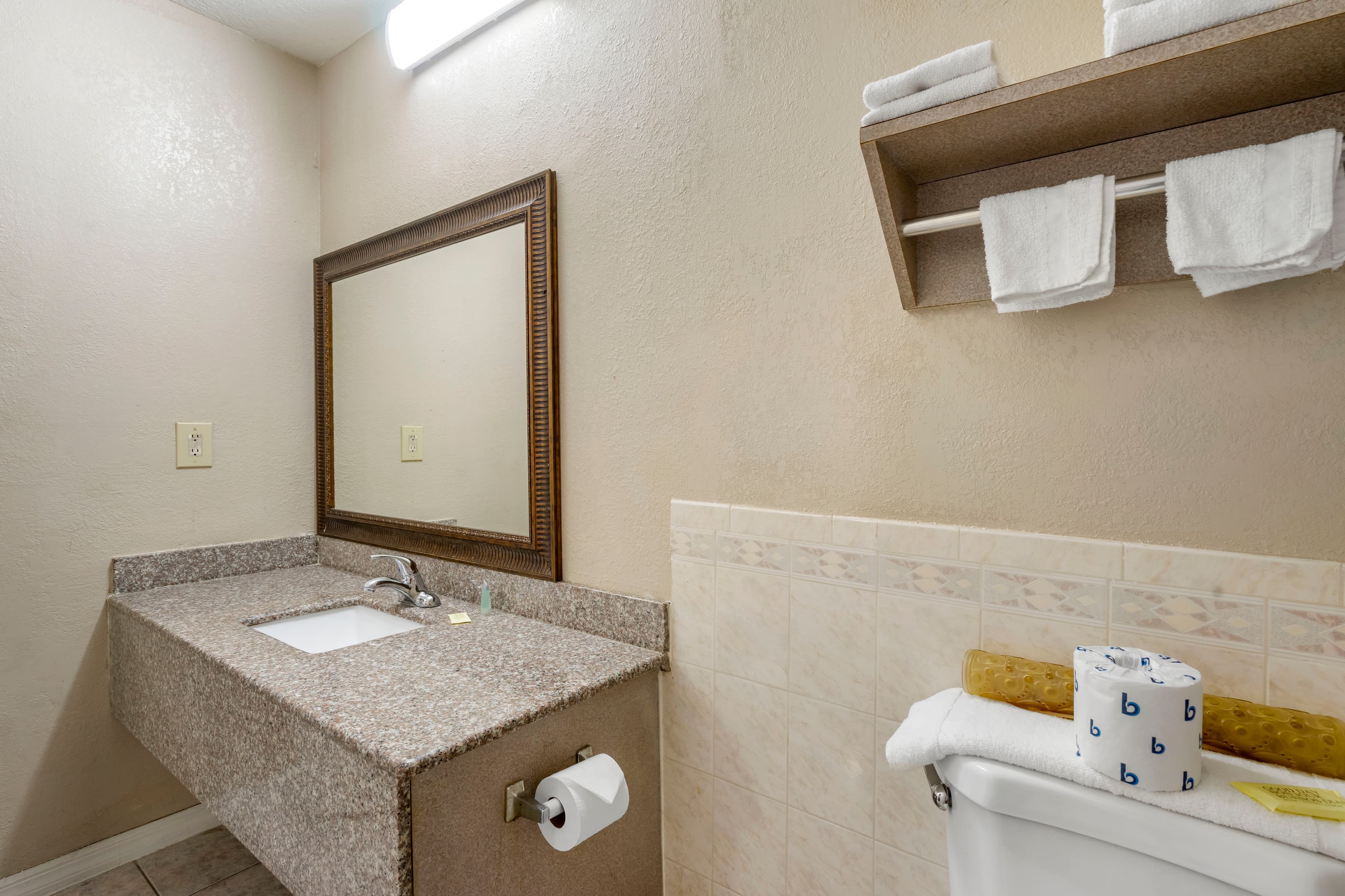 Rodeway Inn Clearwater-Largo — 6