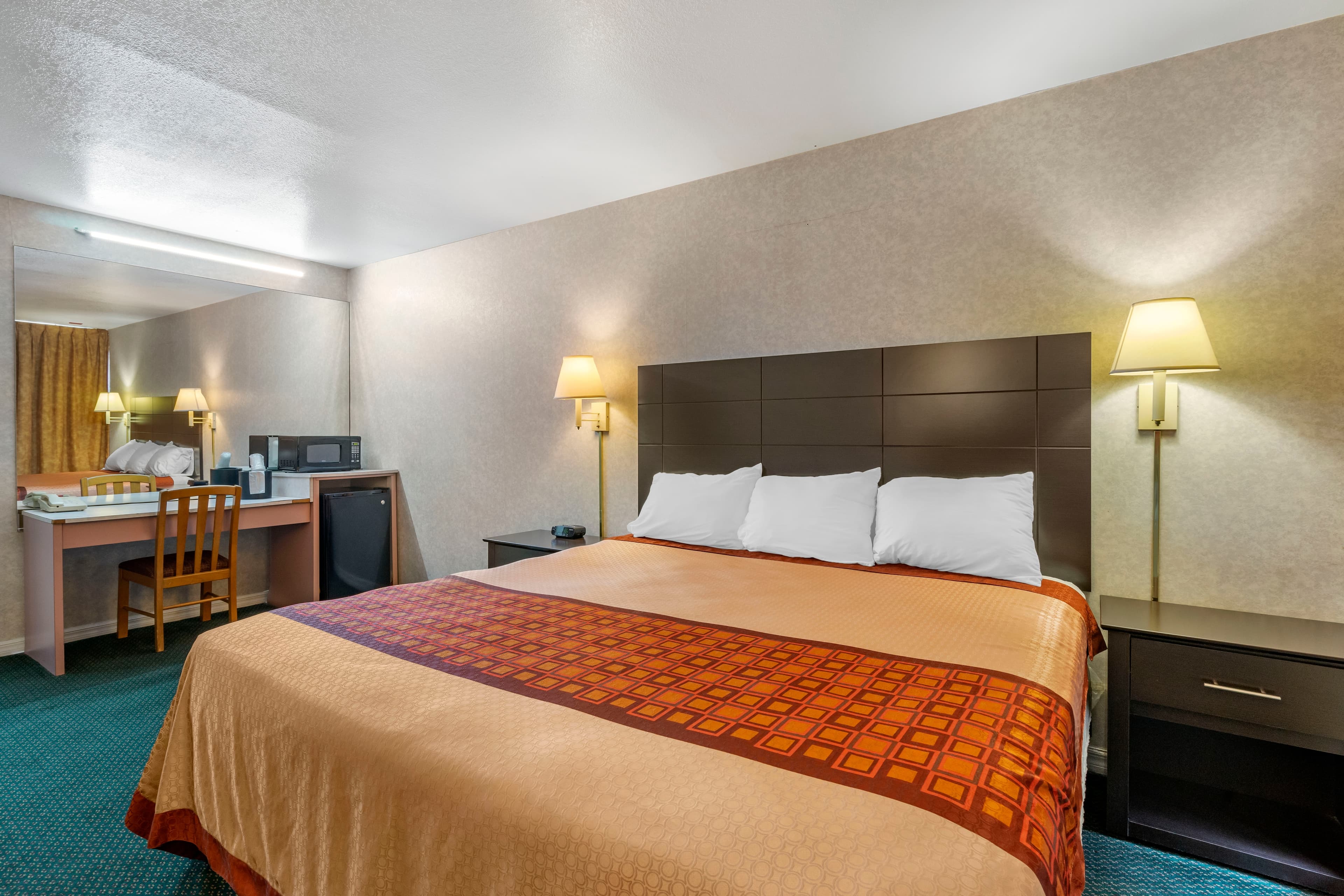 Rodeway Inn Clearwater-Largo — 12