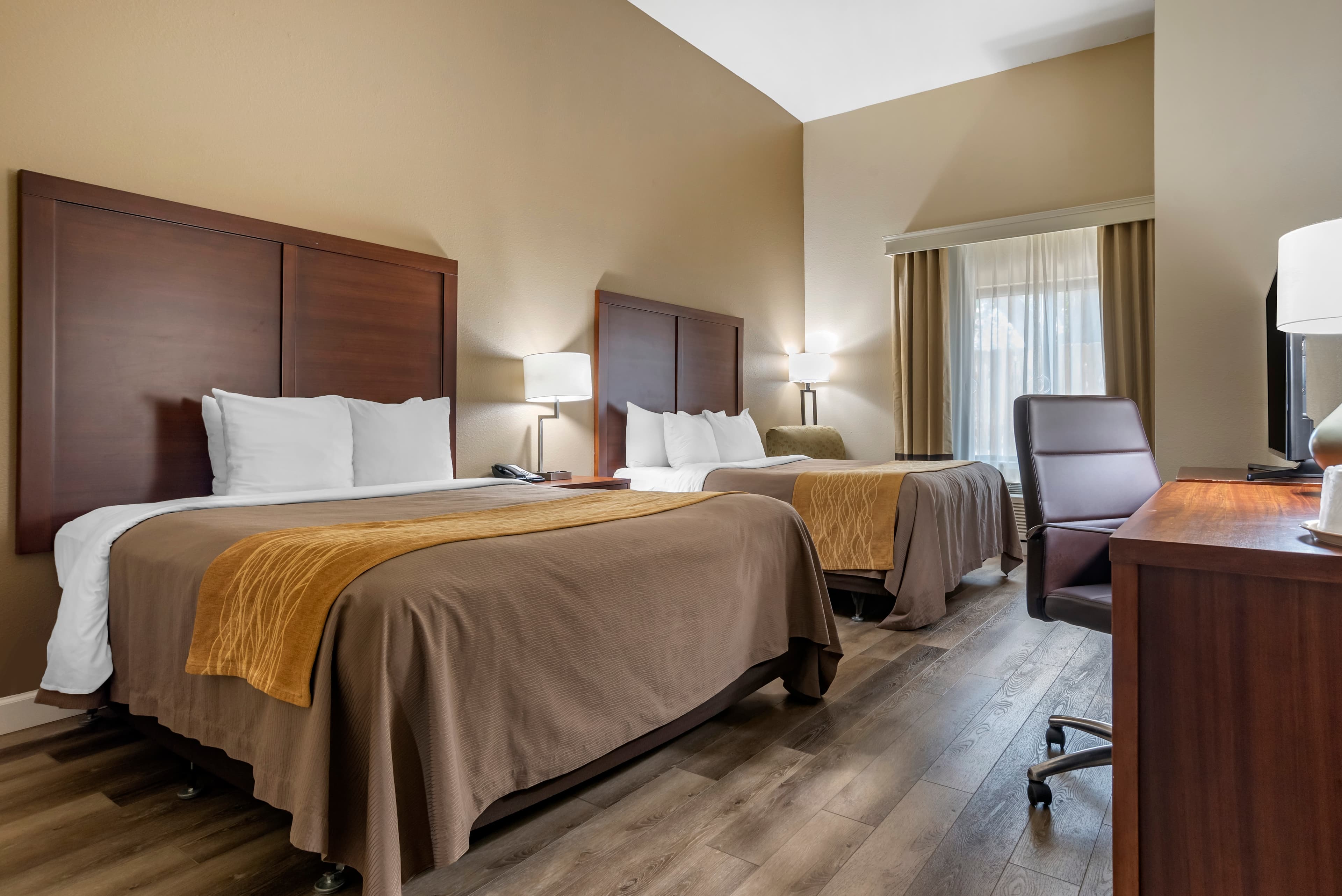 Comfort Inn & Suites Fort Walton Beach - Destin West — 11