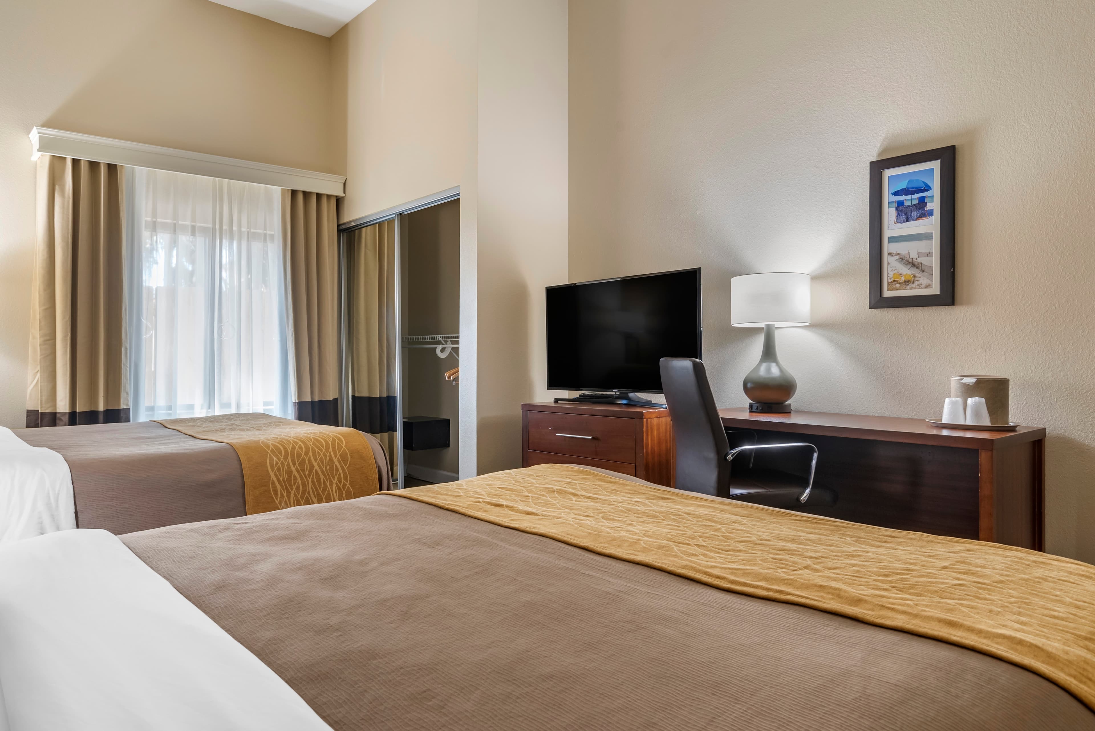 Comfort Inn & Suites Fort Walton Beach - Destin West — 12