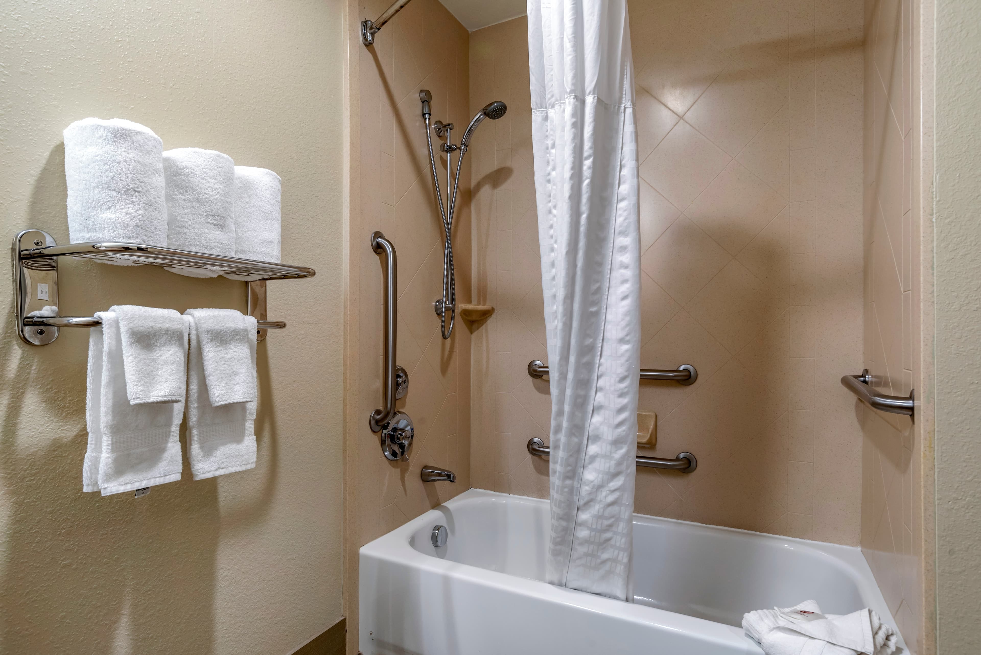 Comfort Inn & Suites Fort Walton Beach - Destin West — 13