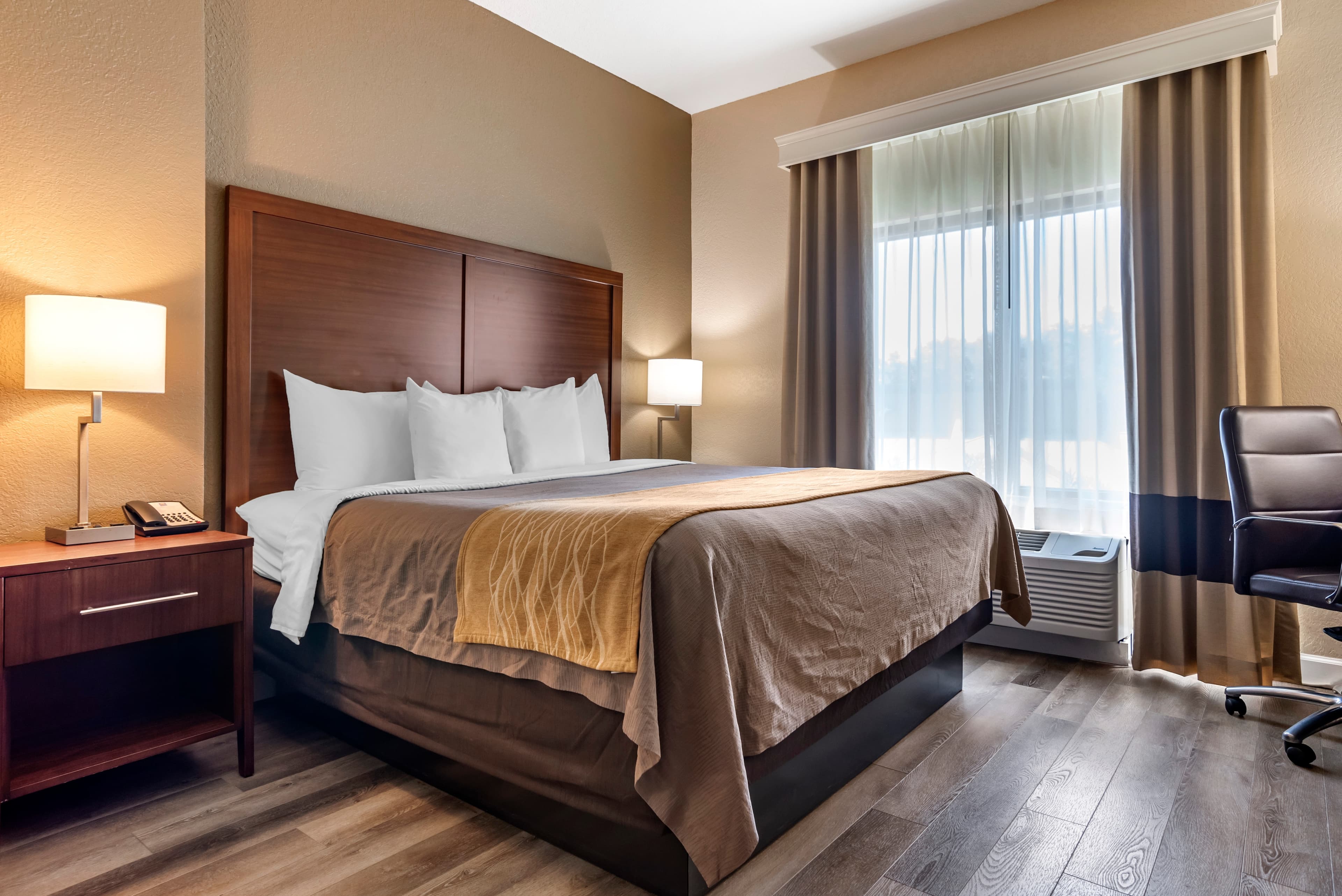 Comfort Inn & Suites Fort Walton Beach - Destin West — 14