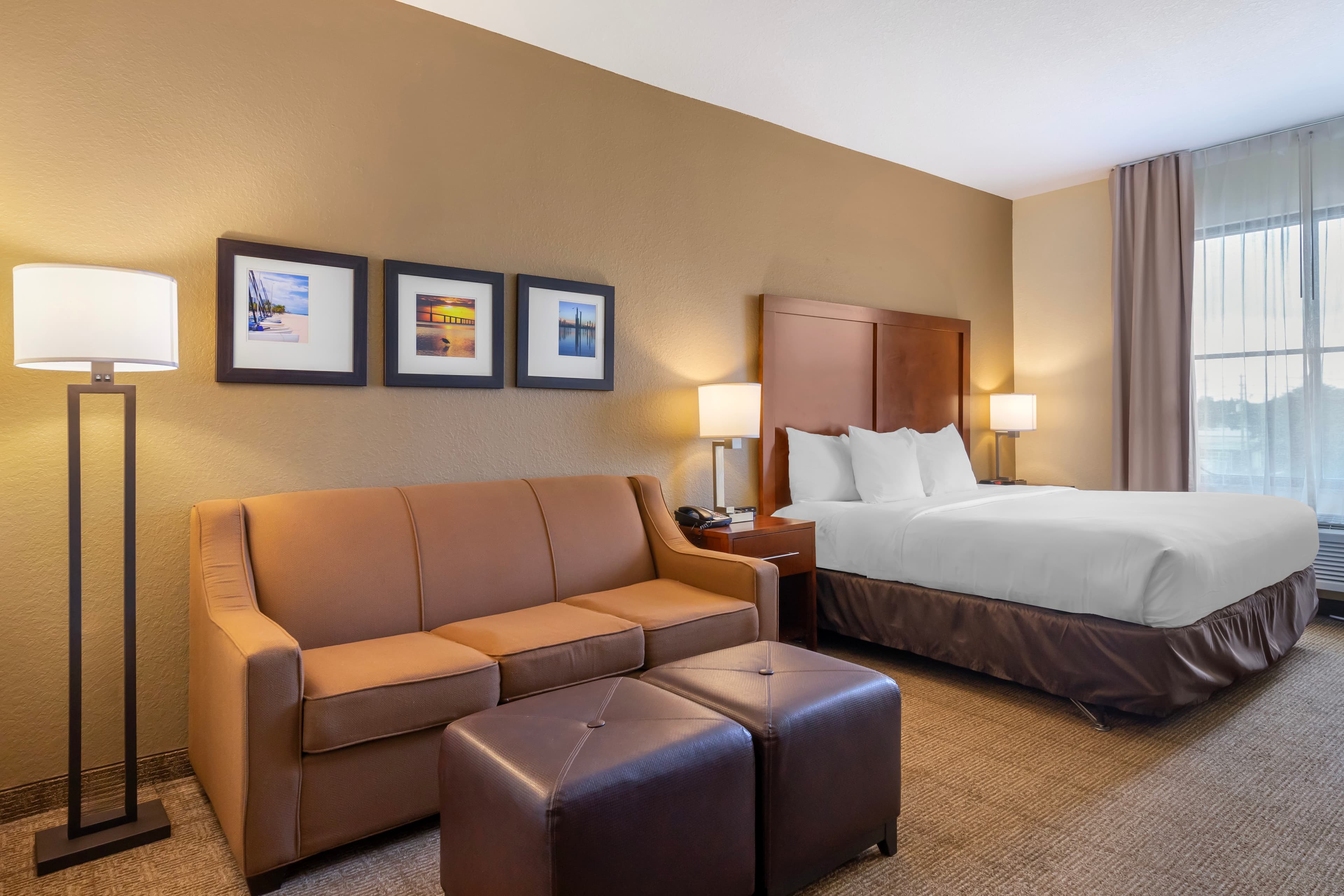 Comfort Inn & Suites Northeast - Gateway — 14