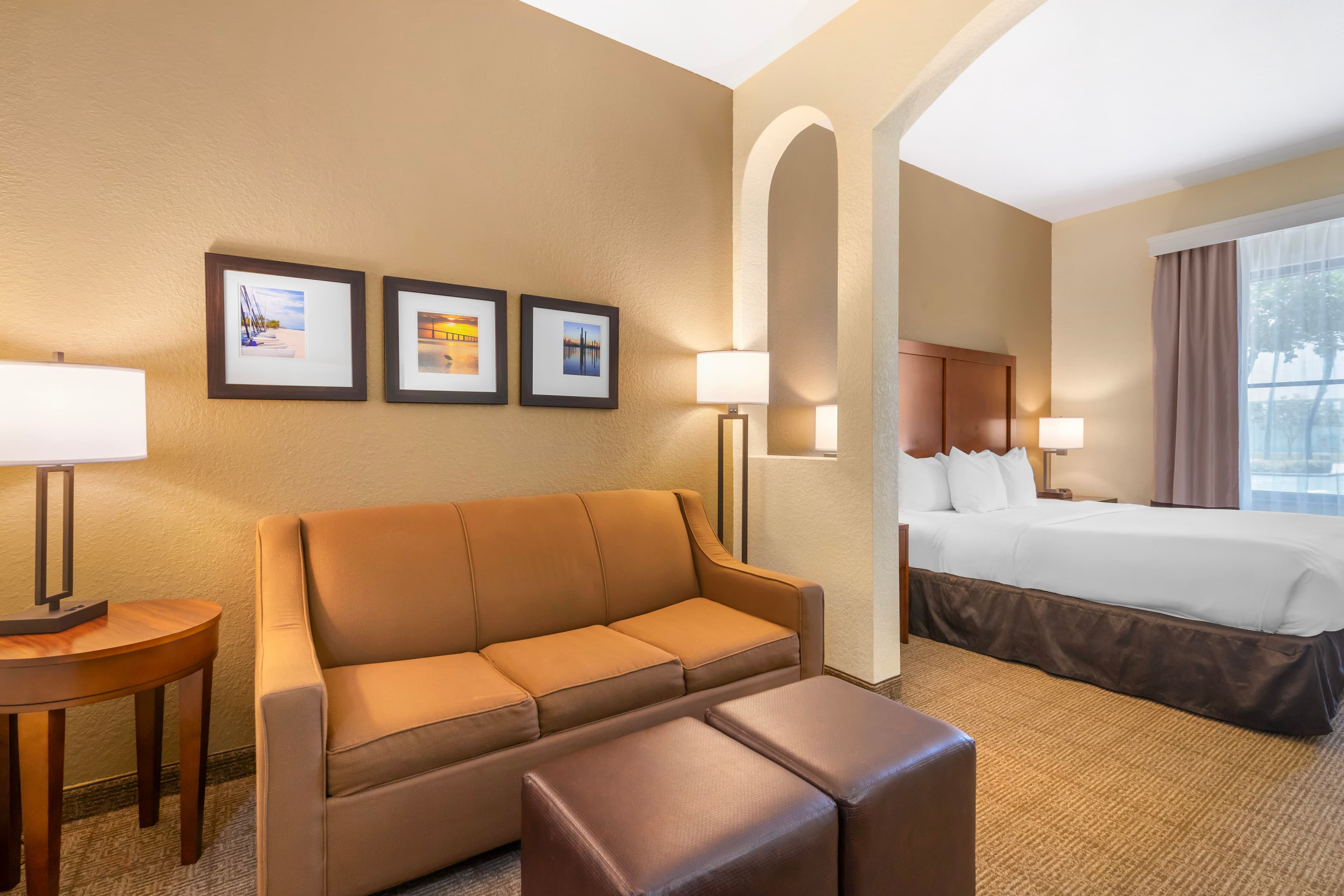 Comfort Inn & Suites Northeast - Gateway — 18