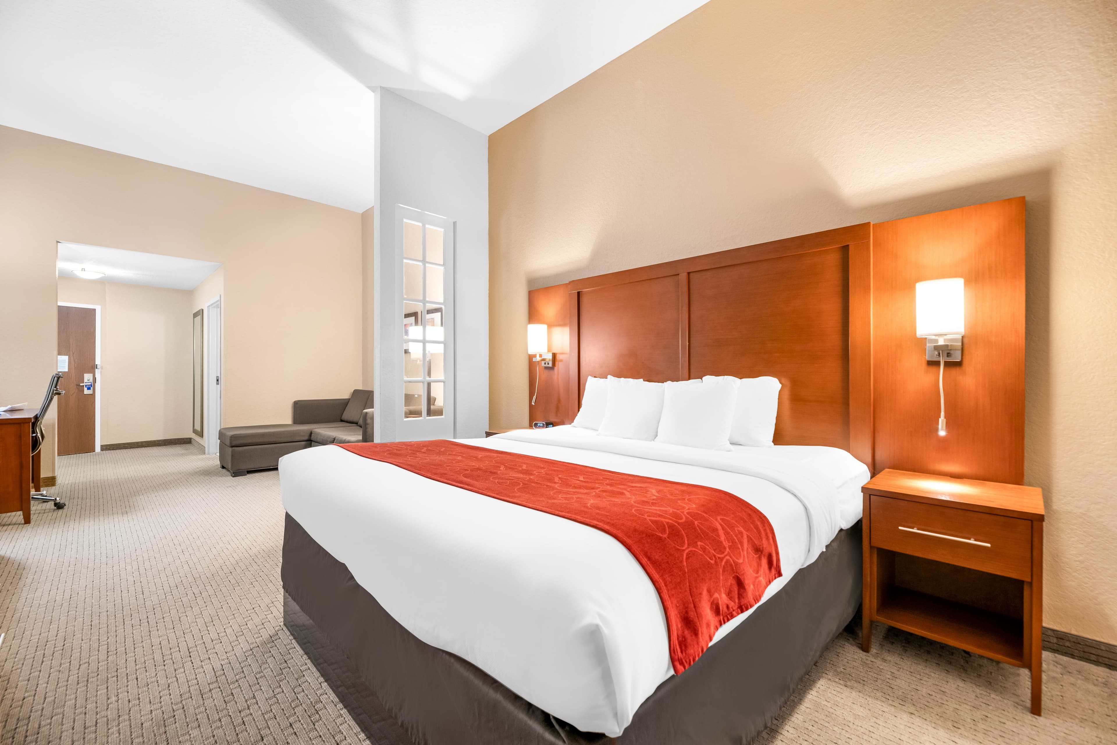 Comfort Suites Orlando Airport - Image 3