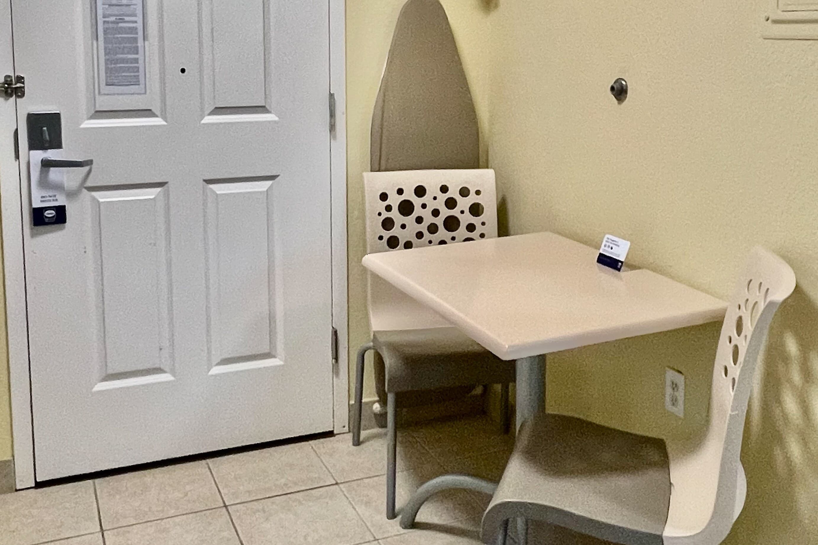 Suburban Studios Fort Myers Cape Coral — 30