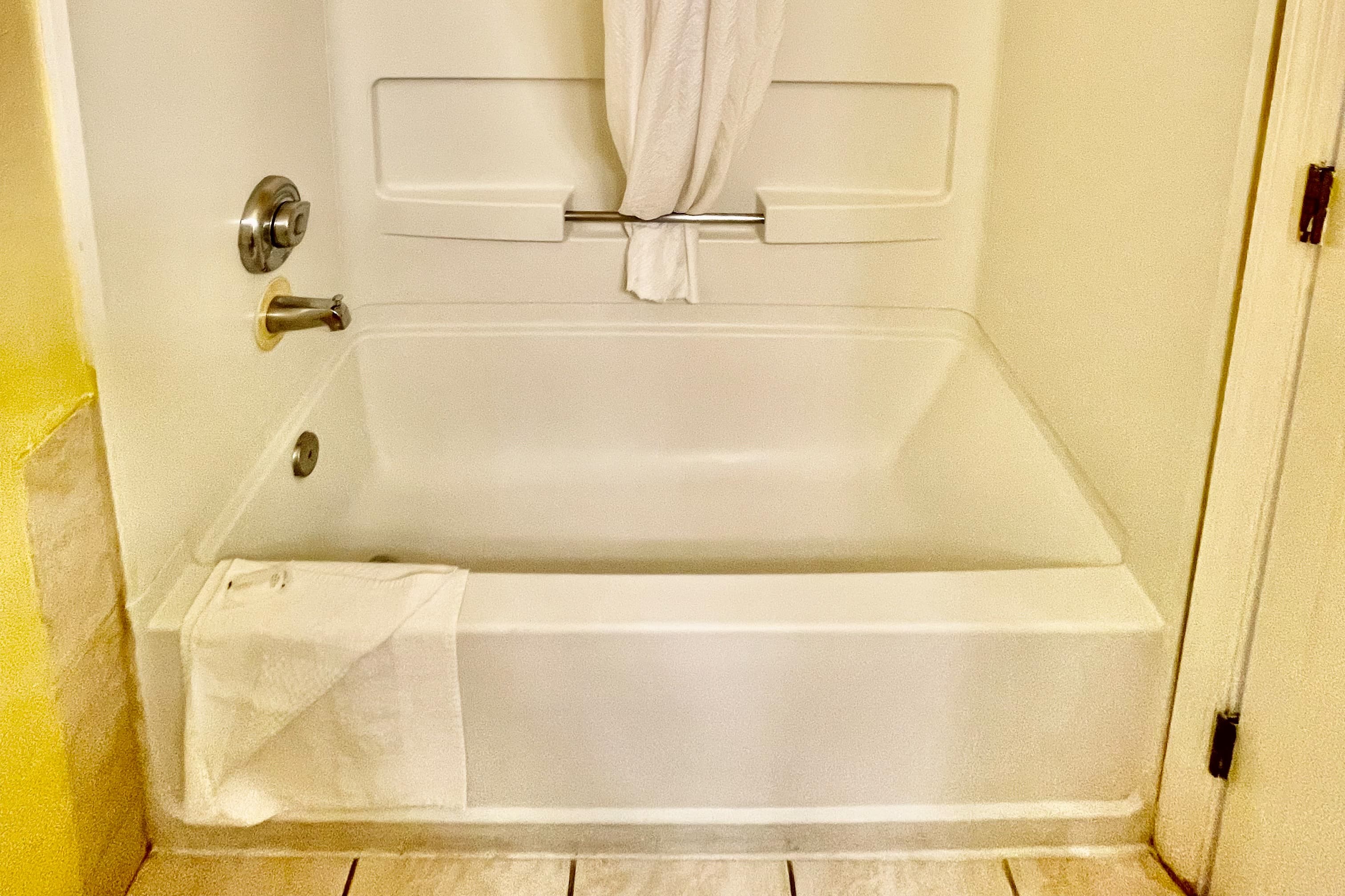 Suburban Studios Fort Myers Cape Coral — 41